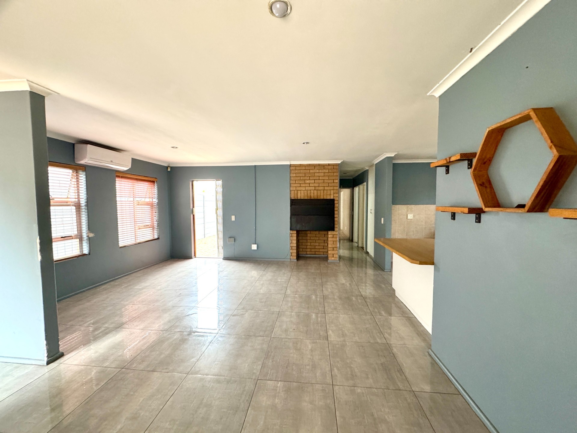 House for sale in De Kuilen, Kuils River, 97 m²