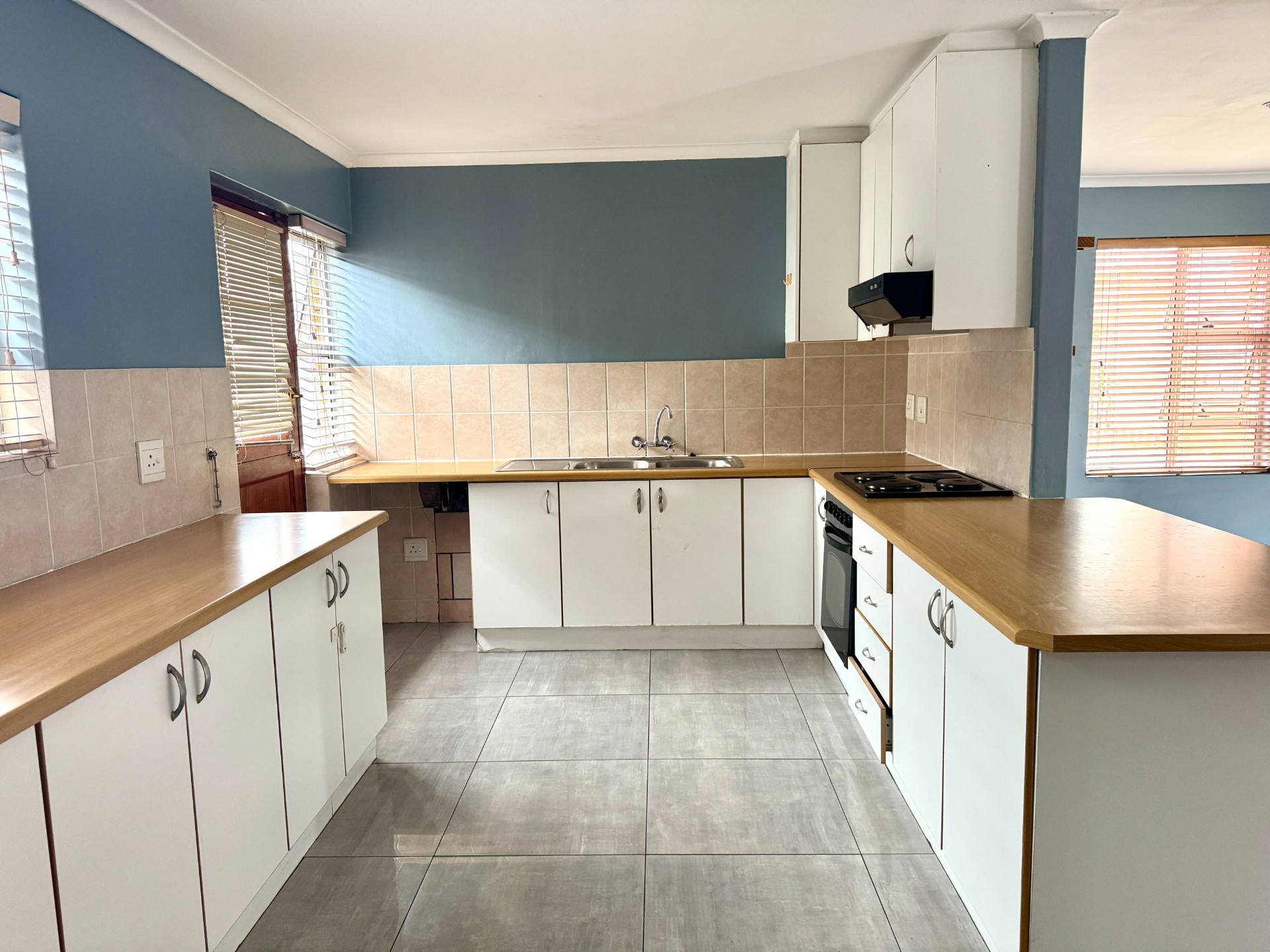 House for sale in De Kuilen, Kuils River, 97 m²