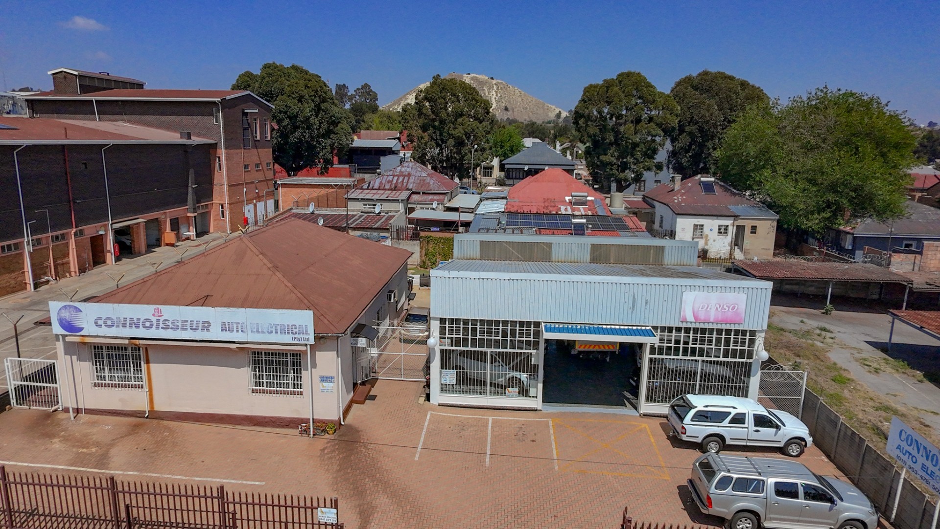 Industrial Property for sale in Krugersdorp Central, Krugersdorp, 77 & 79 Ockerse Street, Krugersdorp Central, Krugersdorp, Gauteng, 990 m²