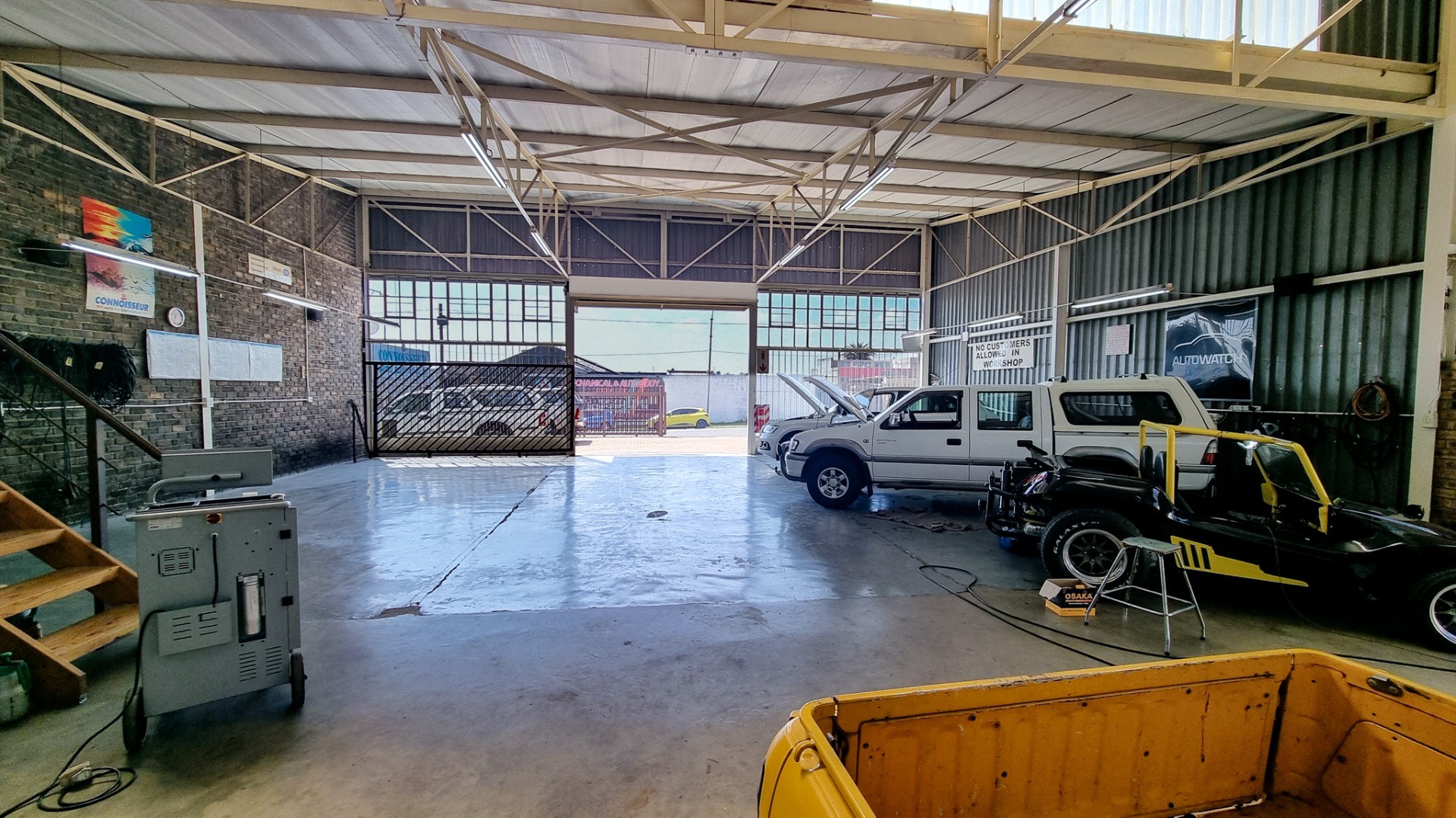 Industrial Property for sale in Krugersdorp Central, Krugersdorp, 77 & 79 Ockerse Street, Krugersdorp Central, Krugersdorp, Gauteng, 990 m²