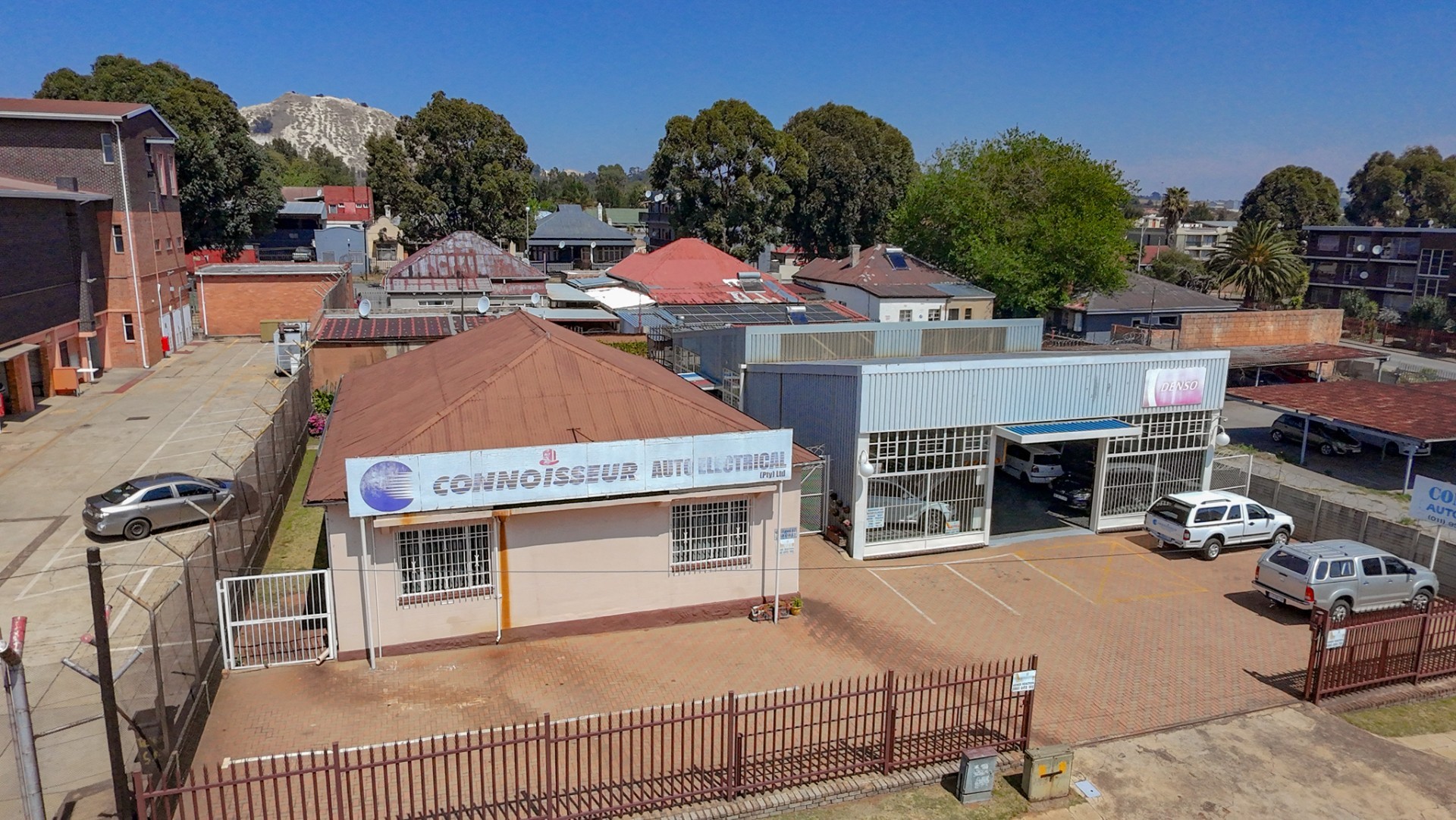 Industrial Property for sale in Krugersdorp Central, Krugersdorp, 77 & 79 Ockerse Street, Krugersdorp Central, Krugersdorp, Gauteng, 990 m²