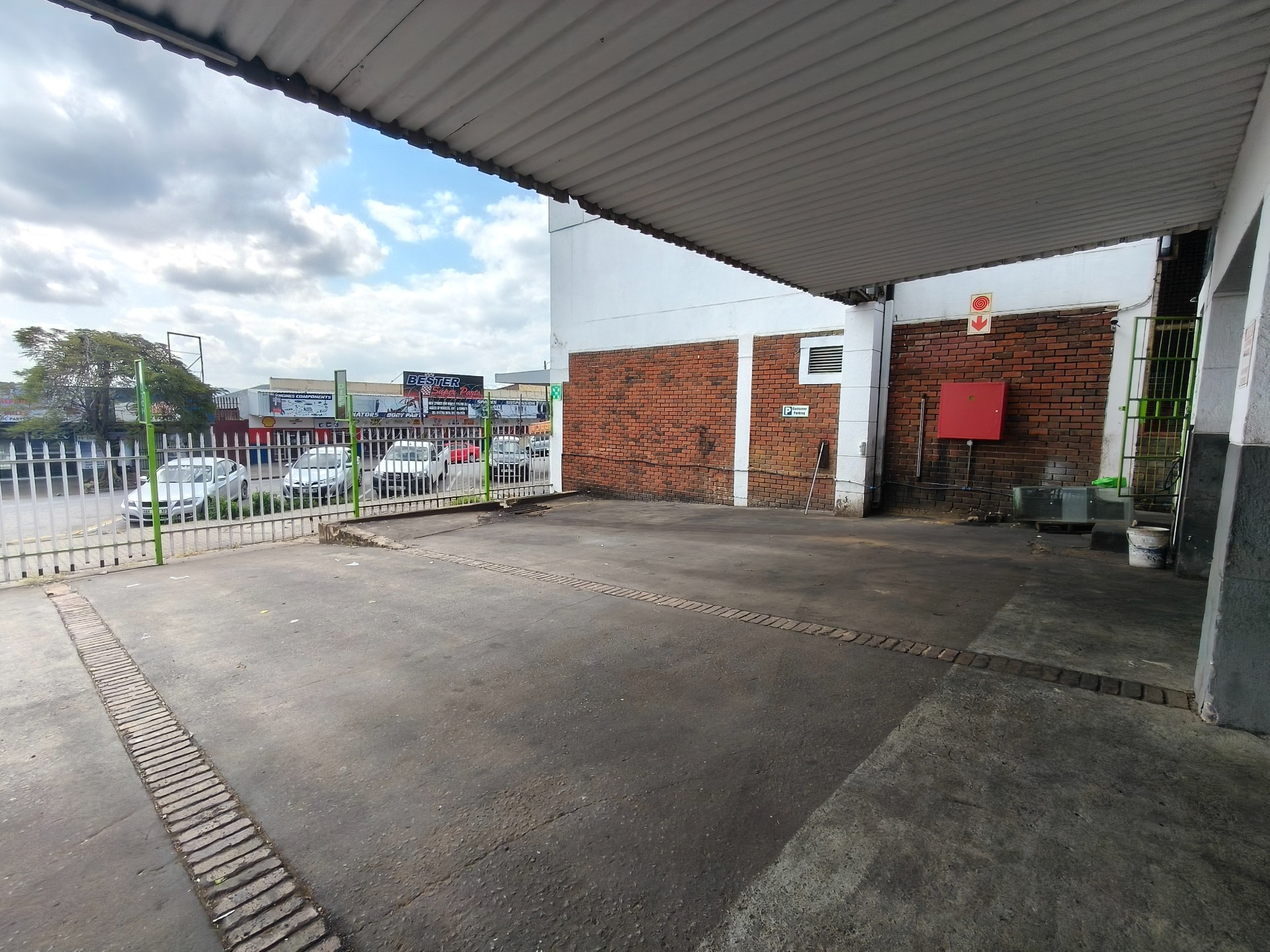 Business for sale in Sonheuwel, Nelspruit, 821 m²