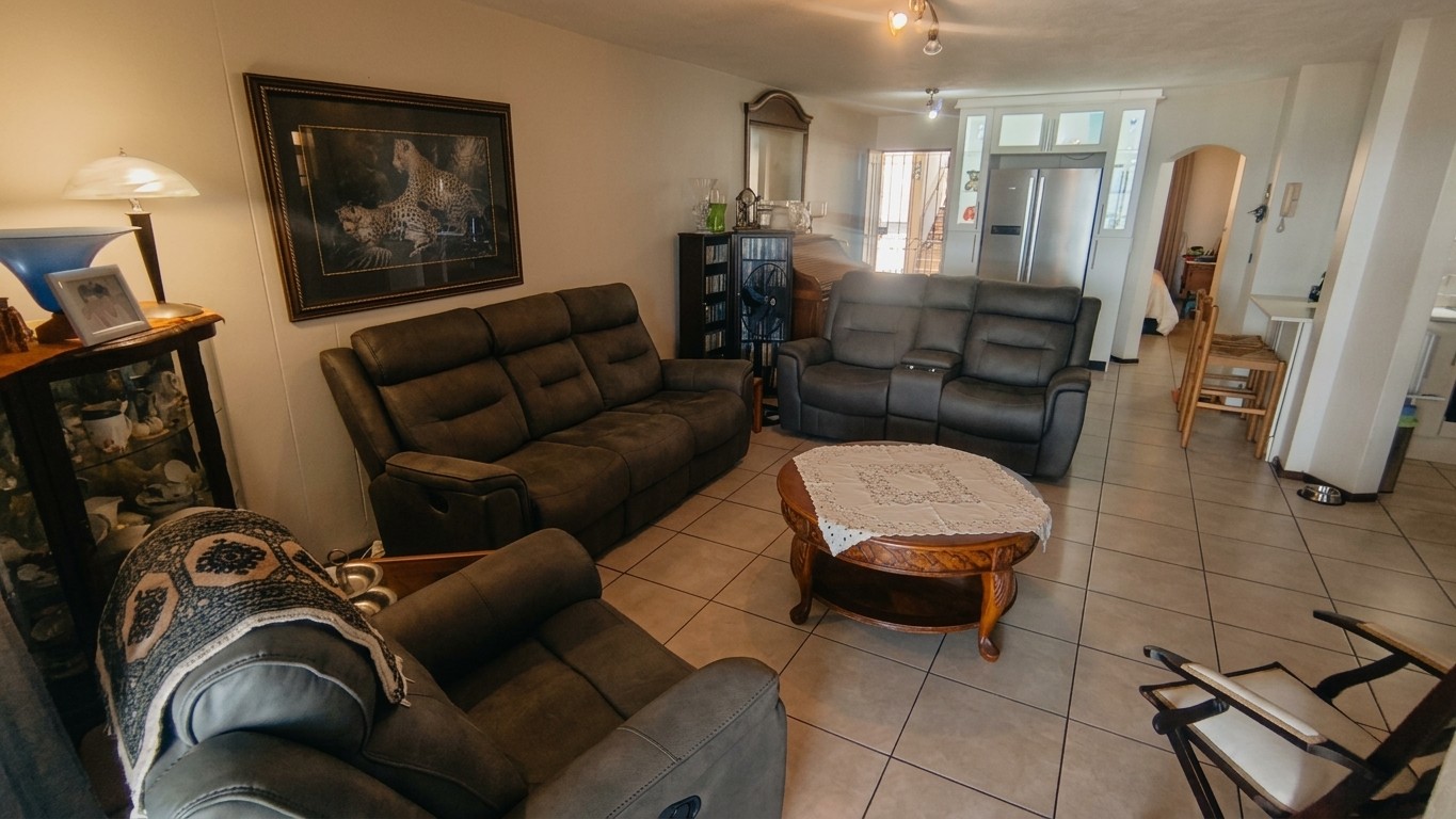 Apartment for sale in Manaba Beach, Margate, KwaZulu Natal, 119 m²