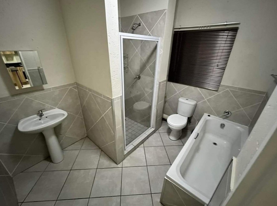 Apartment for rent in Goedeburg, Benoni, 0 0, waterfall park, 0 beryl street, Goedeburg, Benoni, Gauteng
