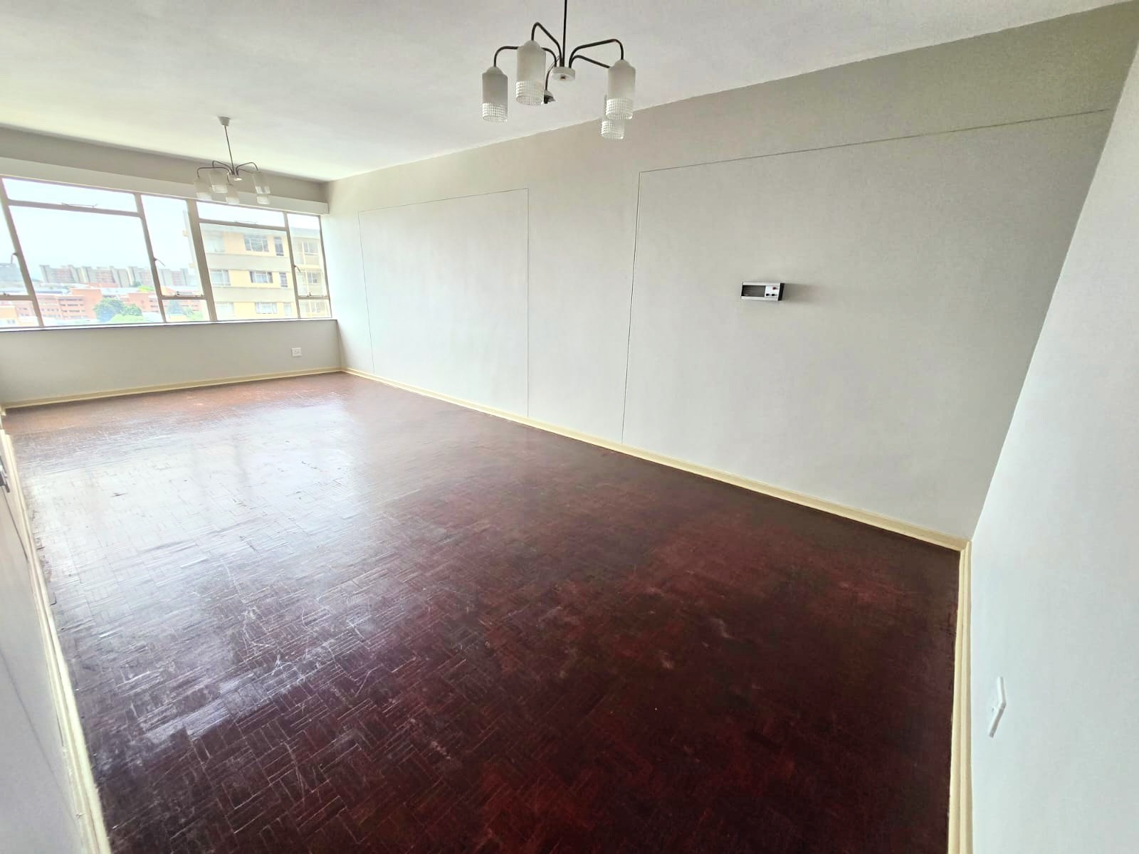 Apartment for sale in Parktown, Johannesburg, 85 m²