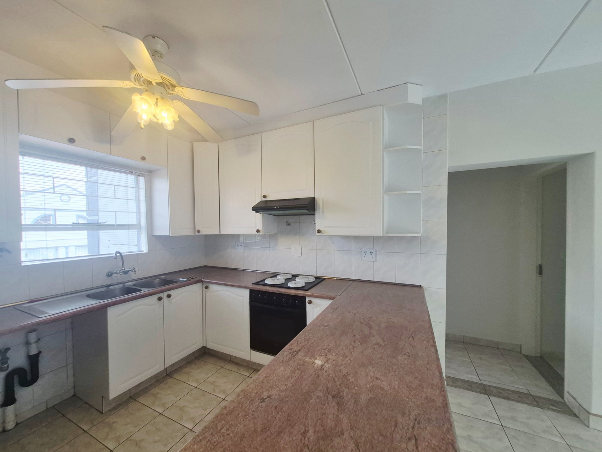 Townhouse for sale in Morning Hill, Bedfordview, 134 m²