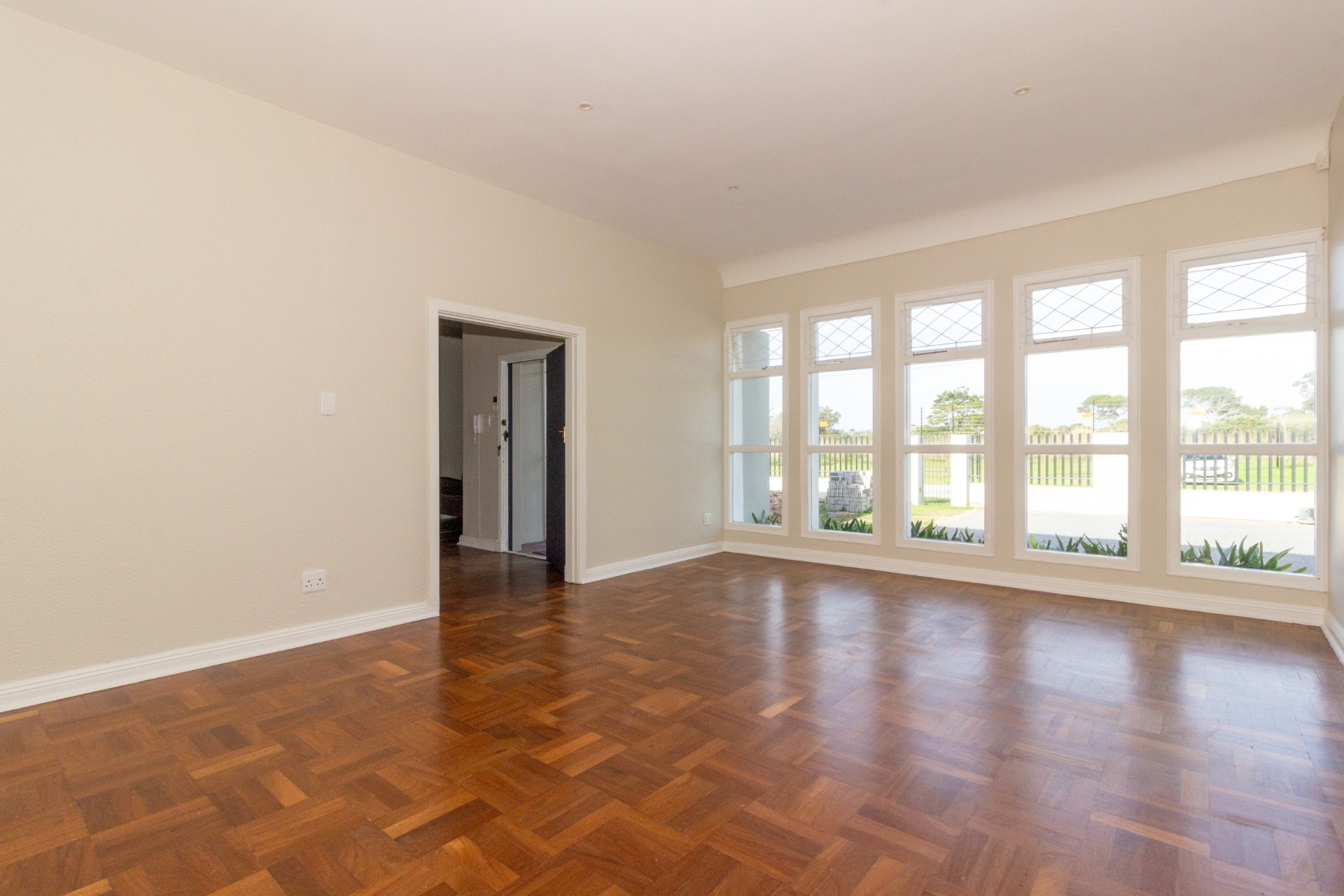 Office for rent in Mill Park, Port Elizabeth, 150 m²