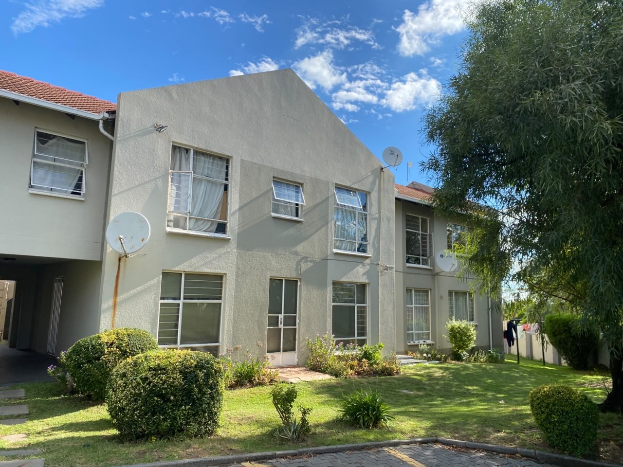 Apartment for rent in Vorna Valley, Midrand