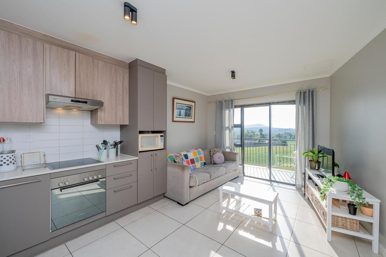Apartment for rent in Sonstraal Heights, Durbanville, 55 m²
