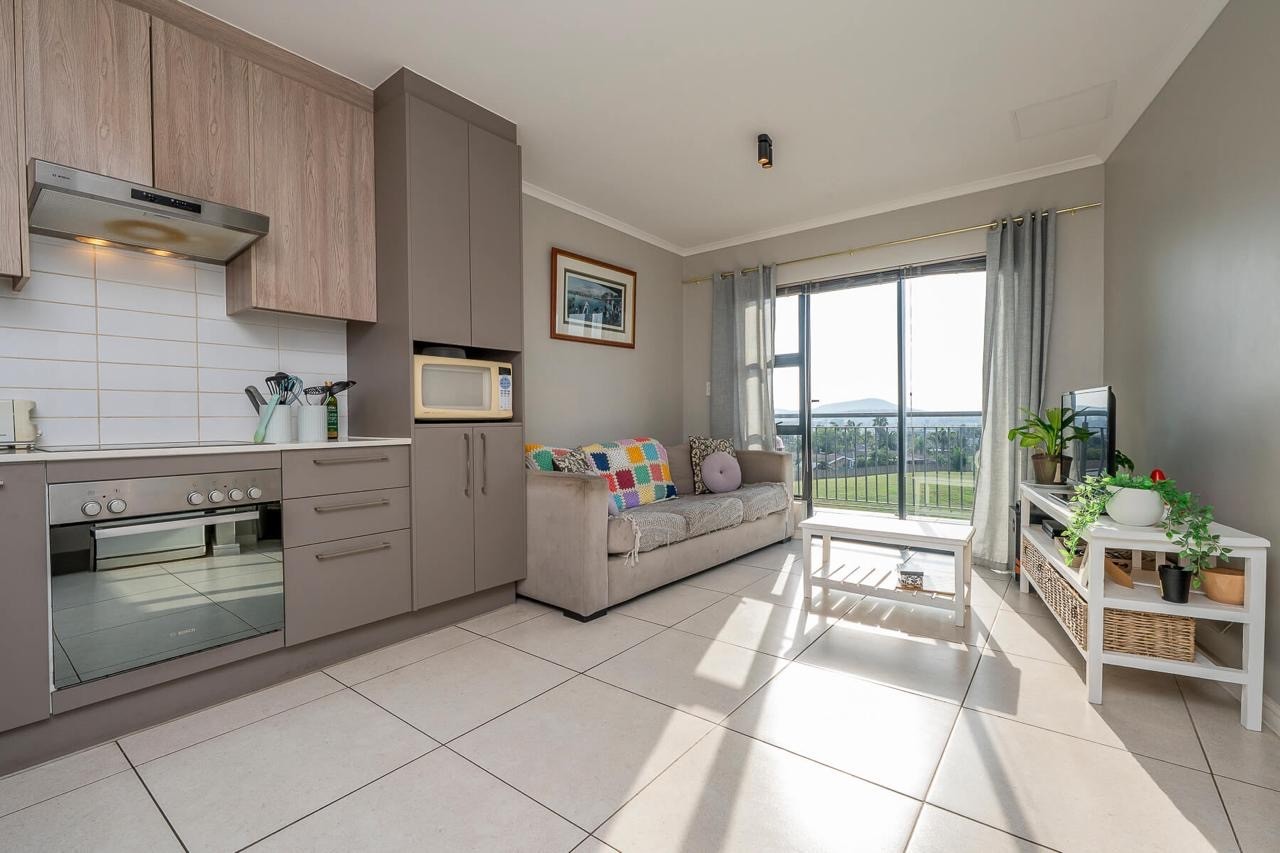 Apartment for rent in Sonstraal Heights, Durbanville, 55 m²