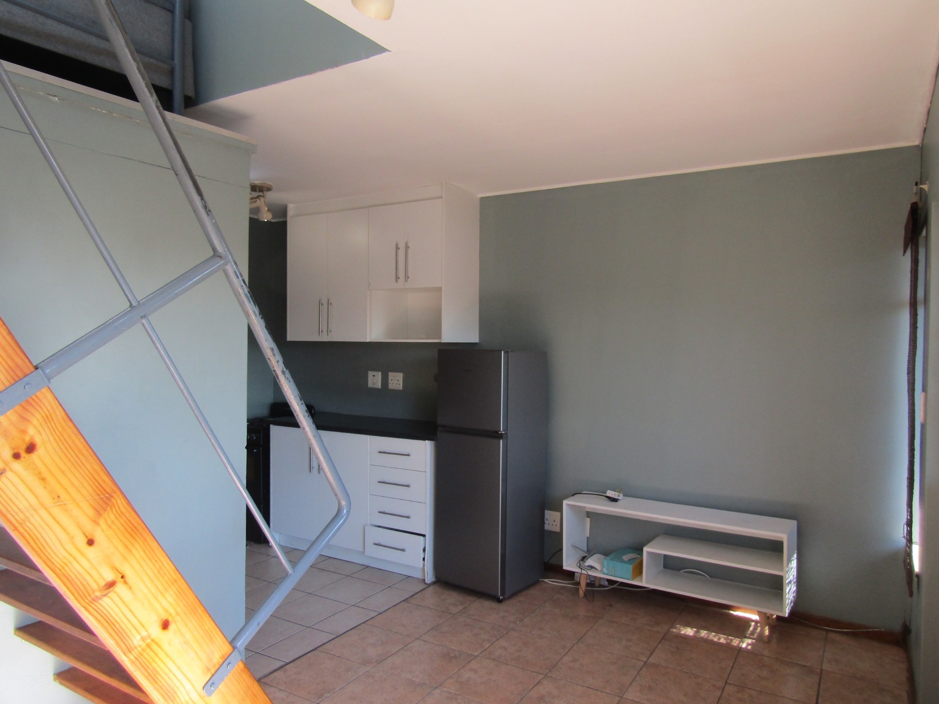 Apartment for rent in Auckland Park, Johannesburg, 8, Melville Mews, 7 Orange Street, Auckland Park, Johannesburg, Gauteng