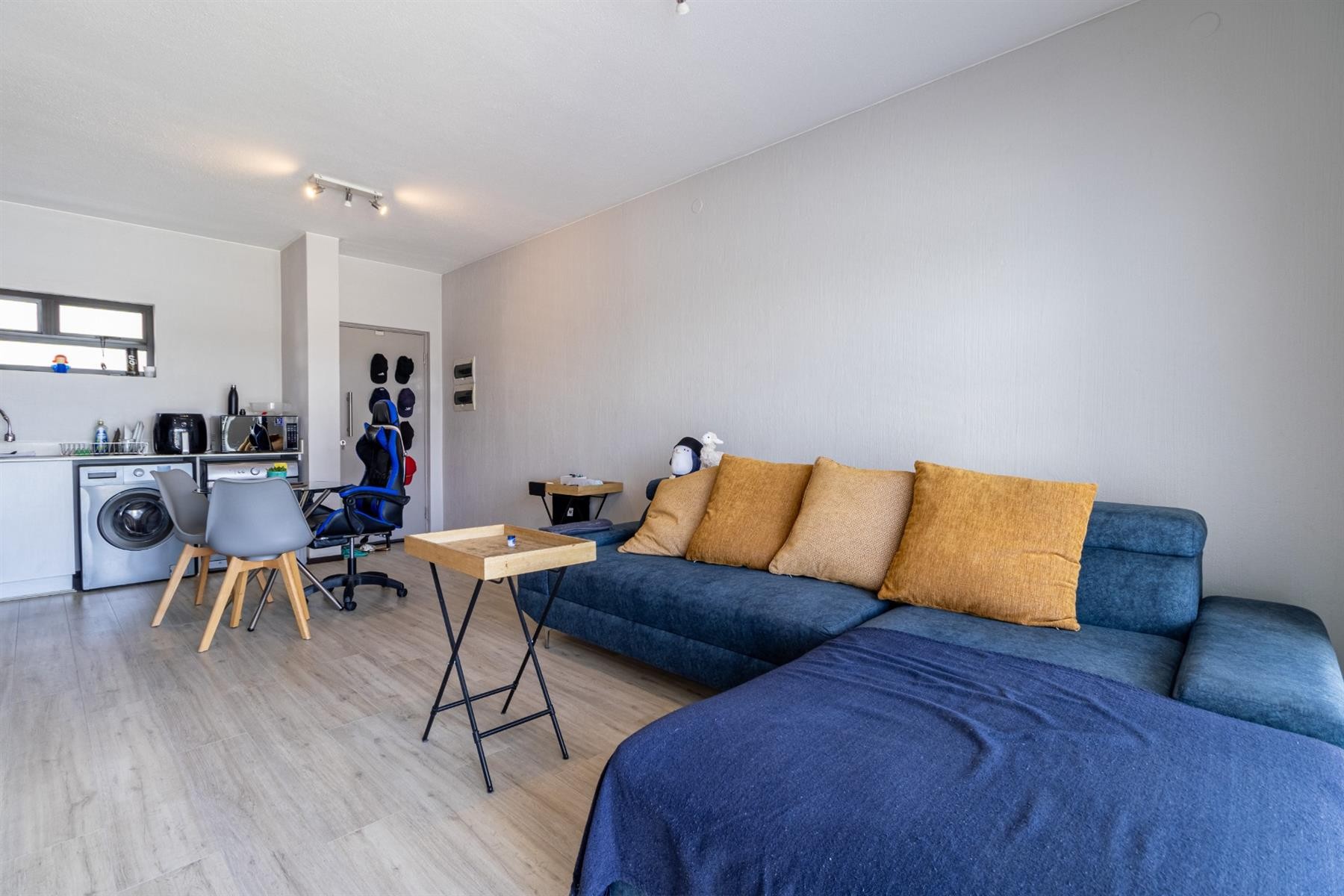 Apartment for sale in Broadacres, Sandton, 63 m²