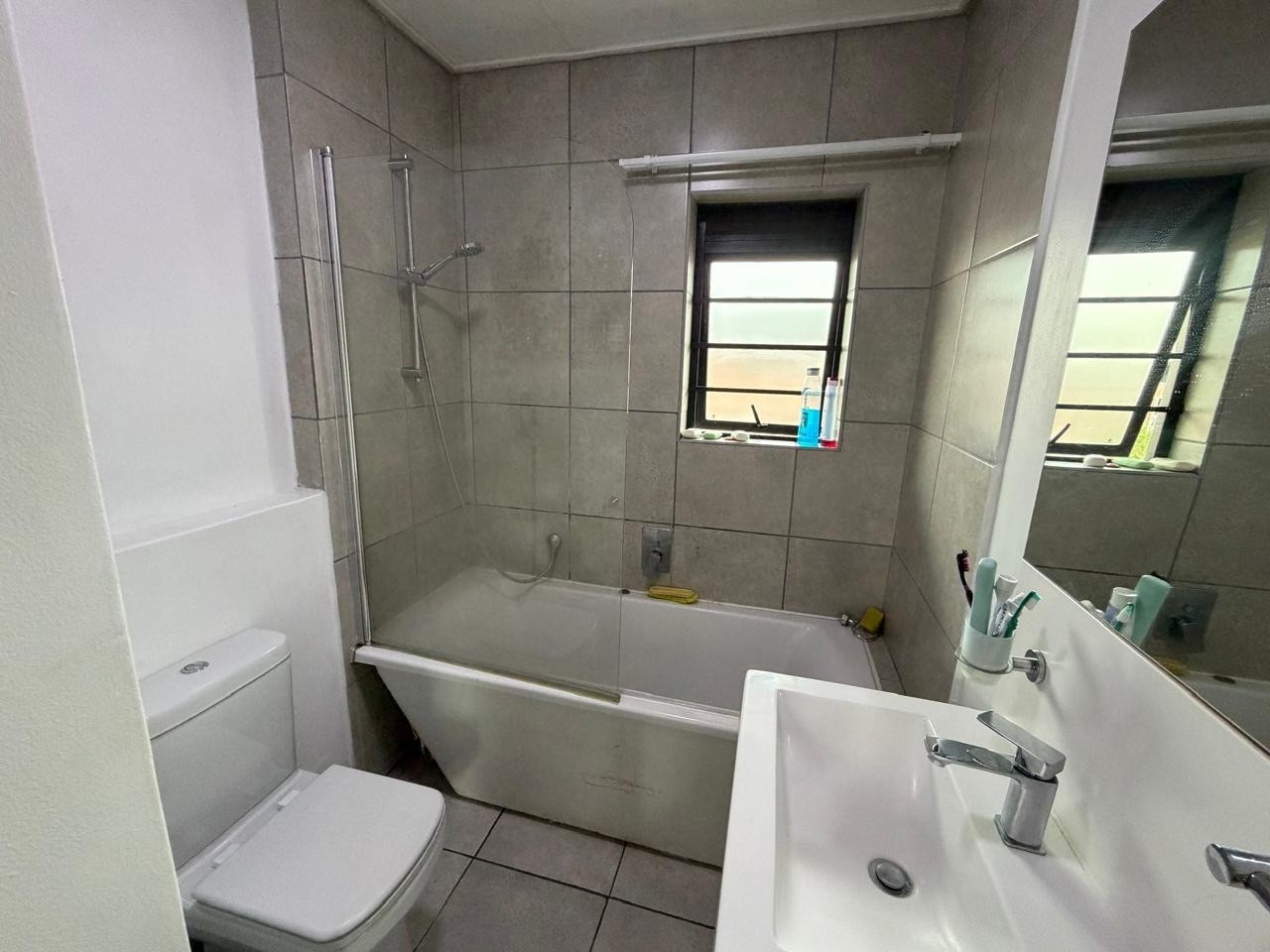 Apartment for sale in Belhar, Cape Town, 39 m²
