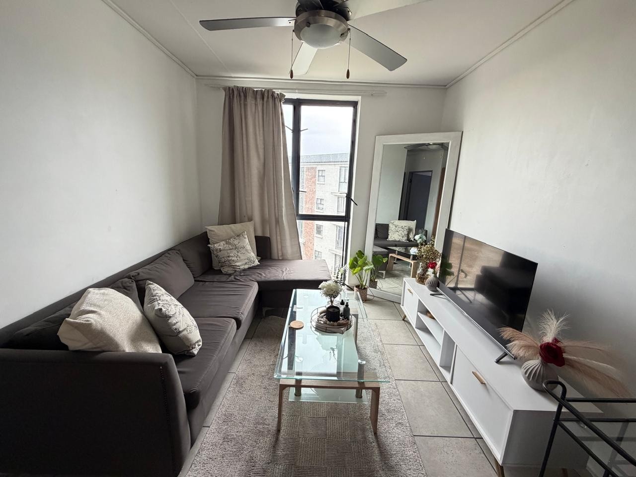 Apartment for sale in Belhar, Cape Town, 39 m²