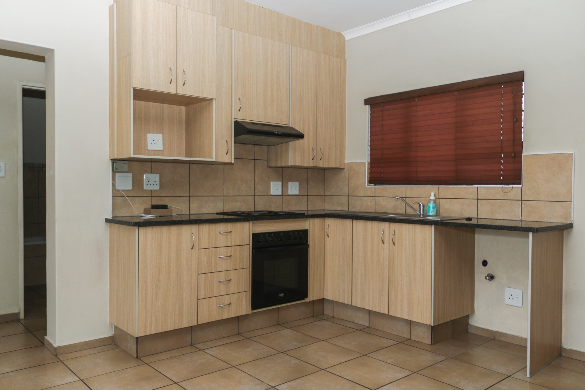 Apartment for rent in Barbeque Downs, Midrand, 73 m²