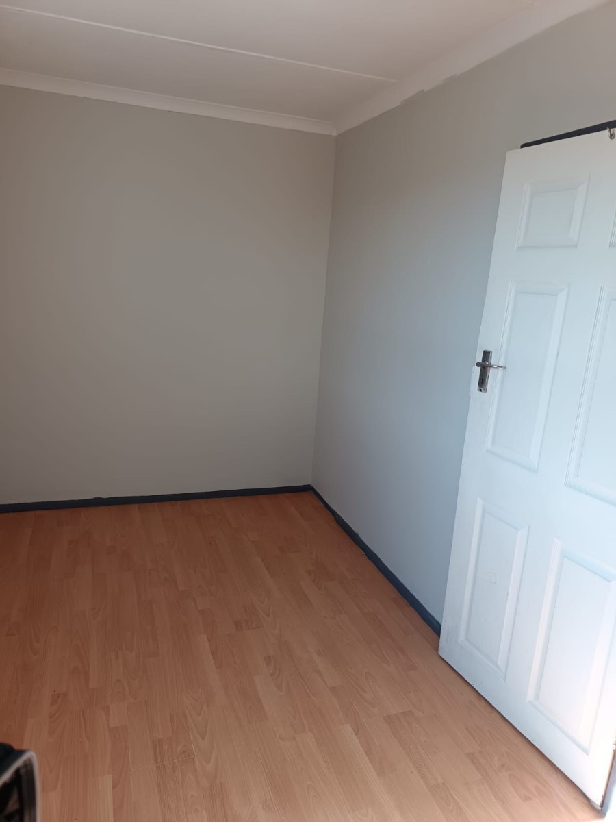 House for rent in Rocklands, Mitchells Plain, 19 SWORDFISH ROAD, Rocklands, Mitchells Plain, Western Cape, 80 m²