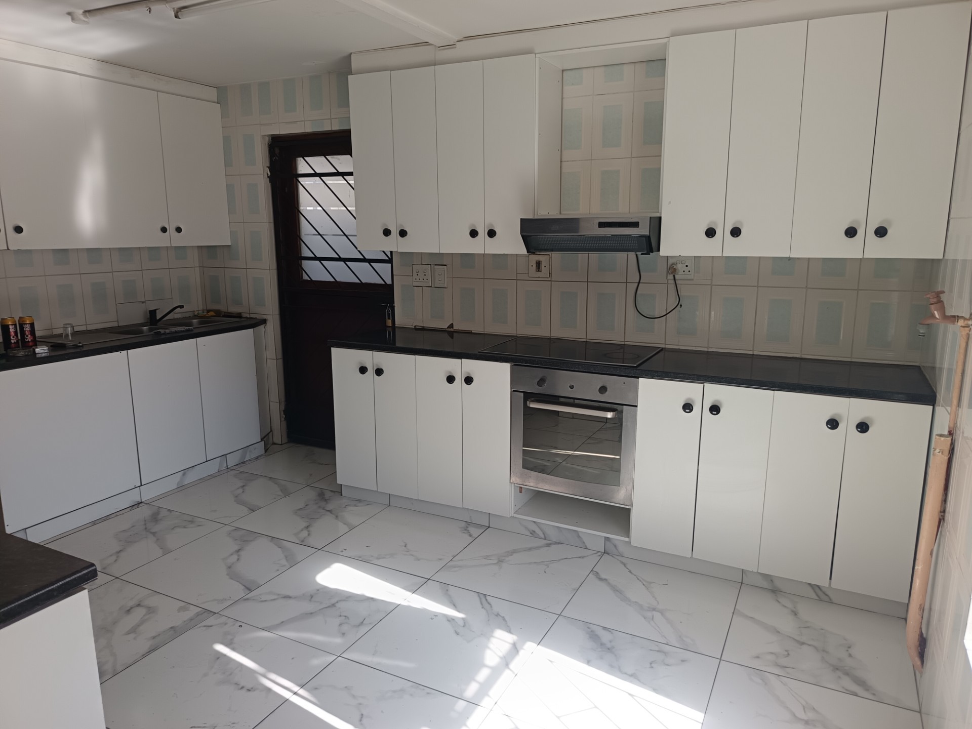 House for rent in Rocklands, Mitchells Plain, 19 SWORDFISH ROAD, Rocklands, Mitchells Plain, Western Cape, 80 m²
