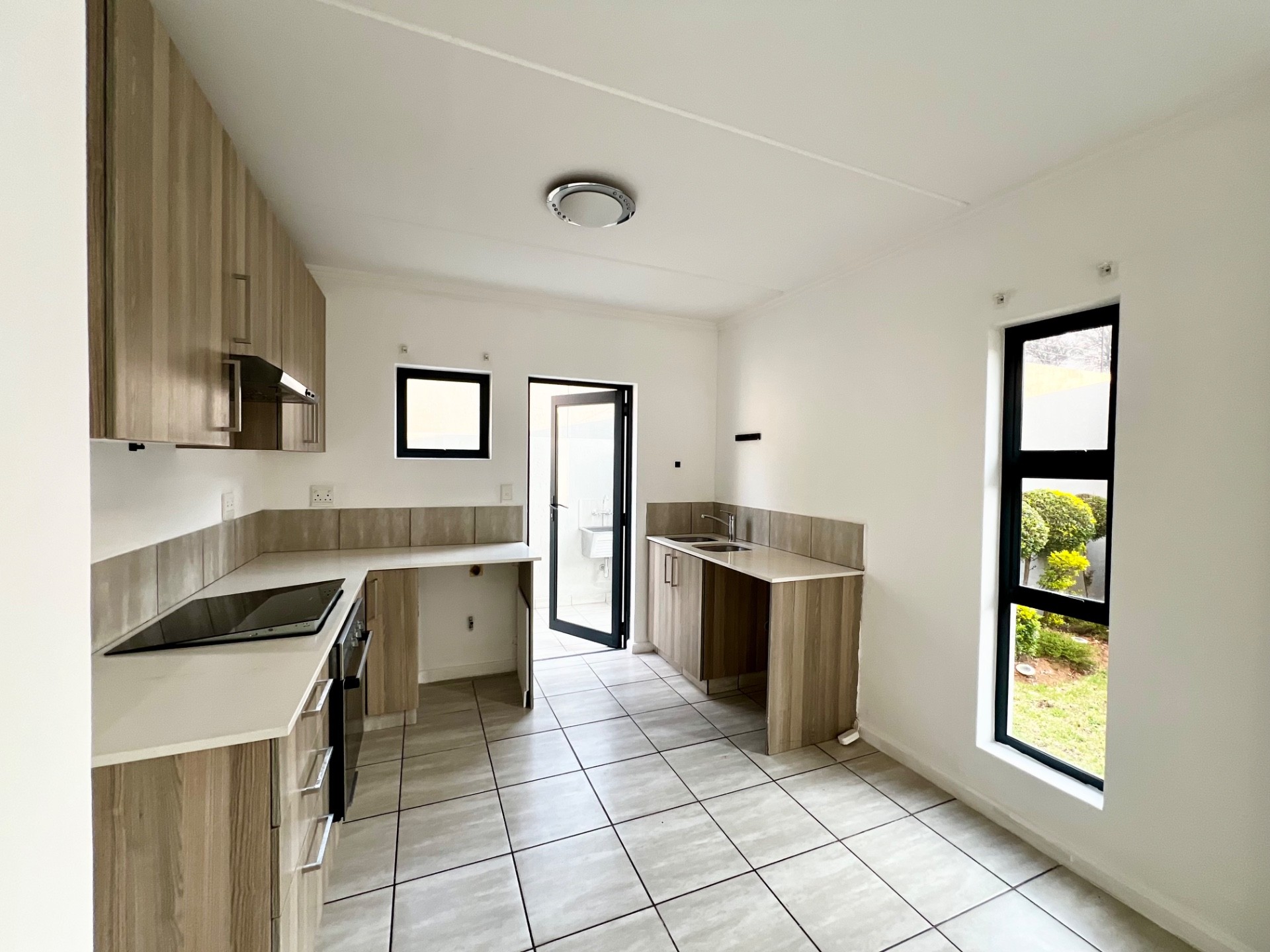 Apartment for sale in Edenburg, Sandton, 88 m²