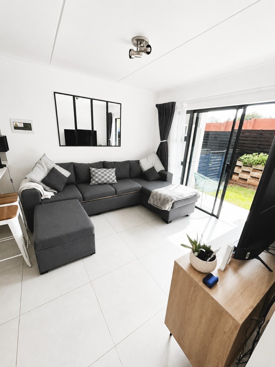 Townhouse for sale in Founders Hill, Edenvale, 52 m²