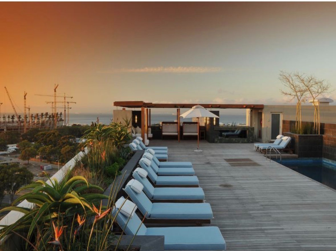 Apartment for sale in Green Point, Cape Town, 71 m²