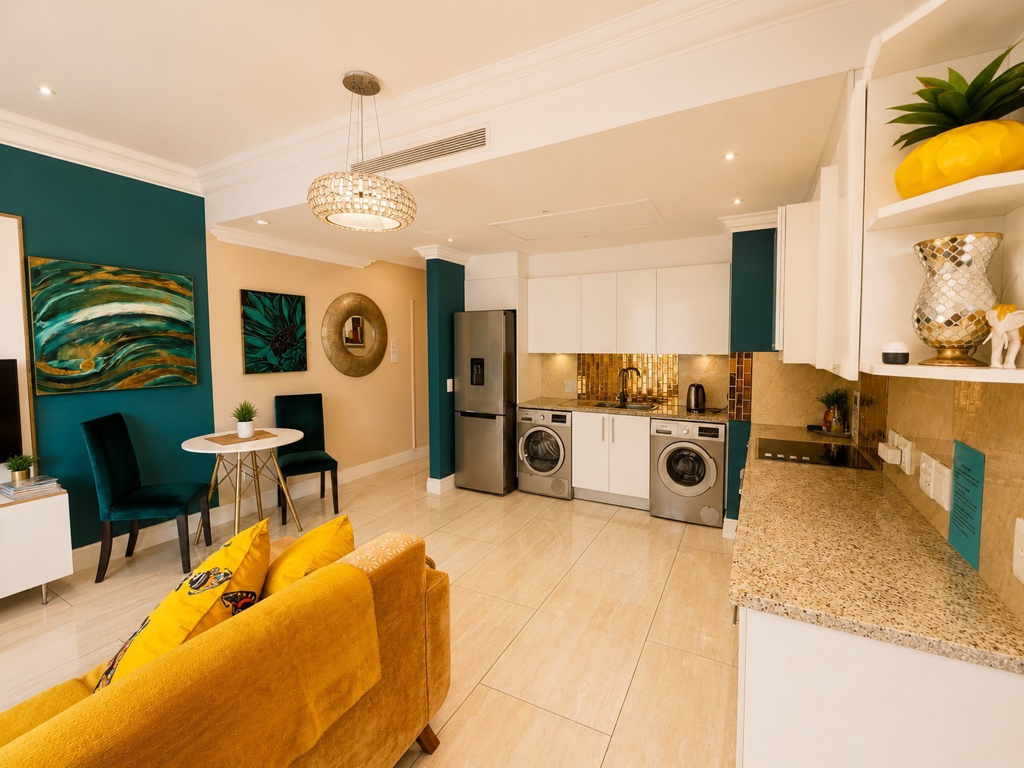 Apartment for sale in Green Point, Cape Town, 71 m²