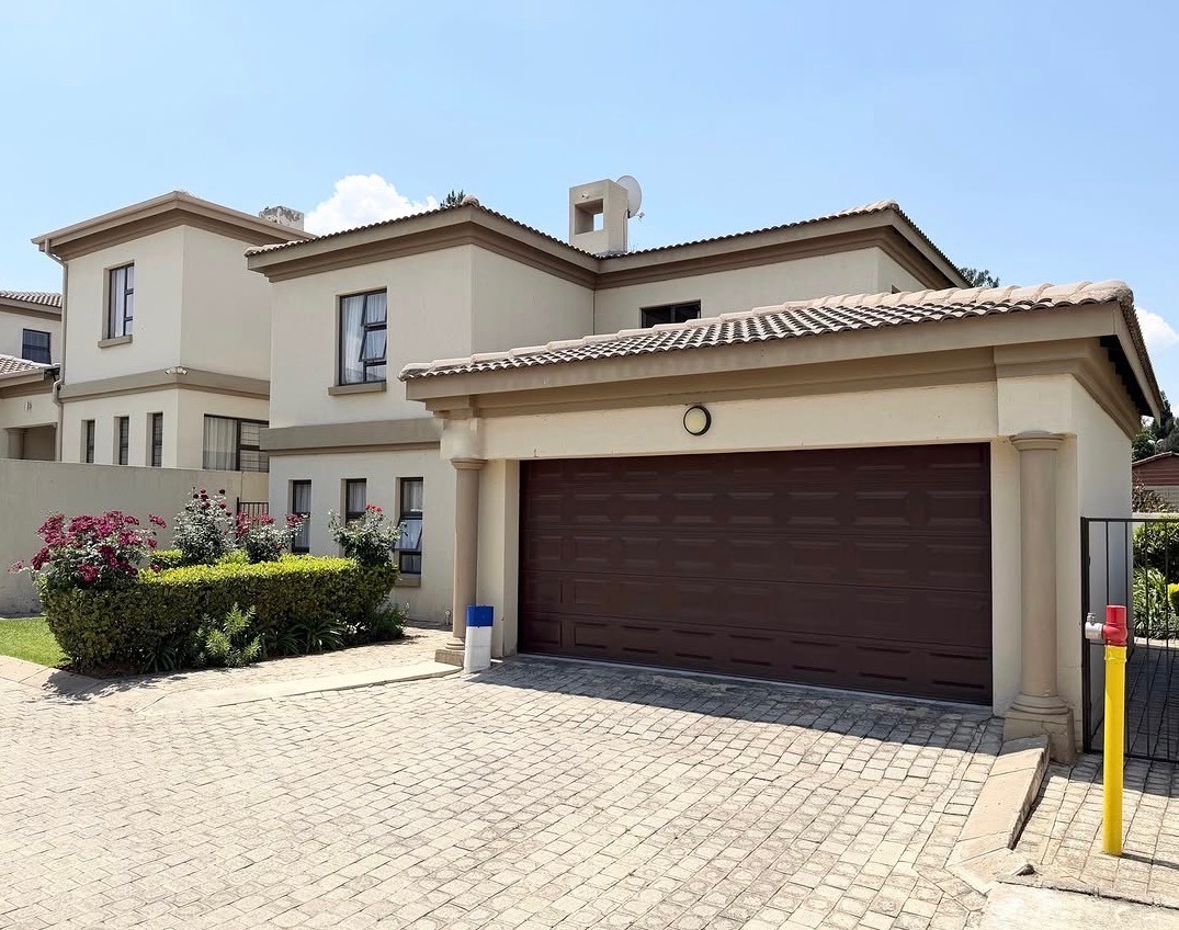 Townhouse for sale in Vorna Valley, Midrand, 284 m²