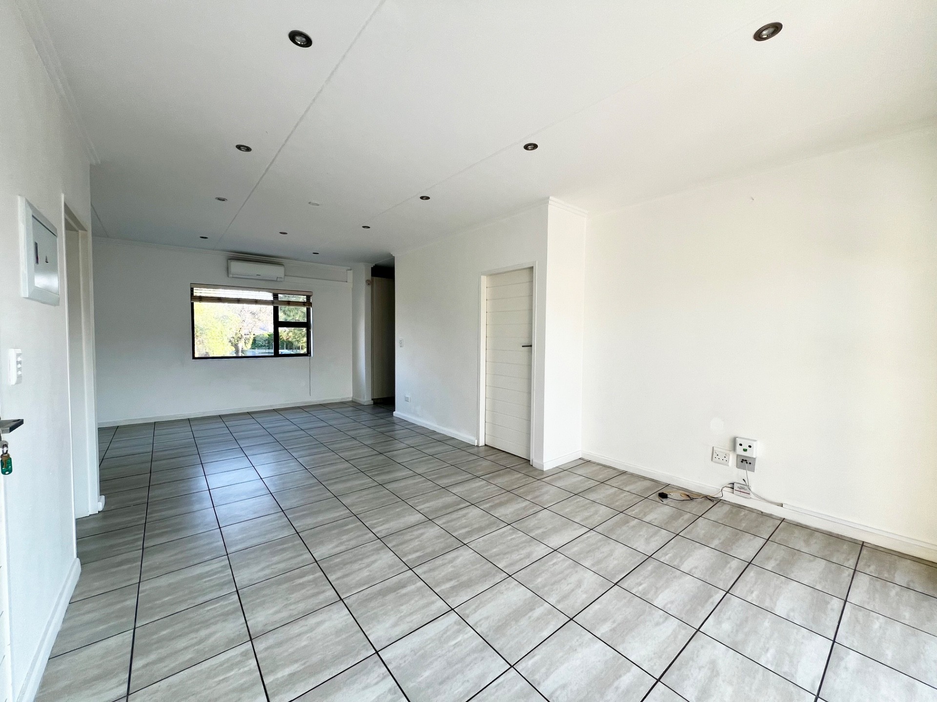 Apartment for sale in Edenburg, Sandton, 101 m²
