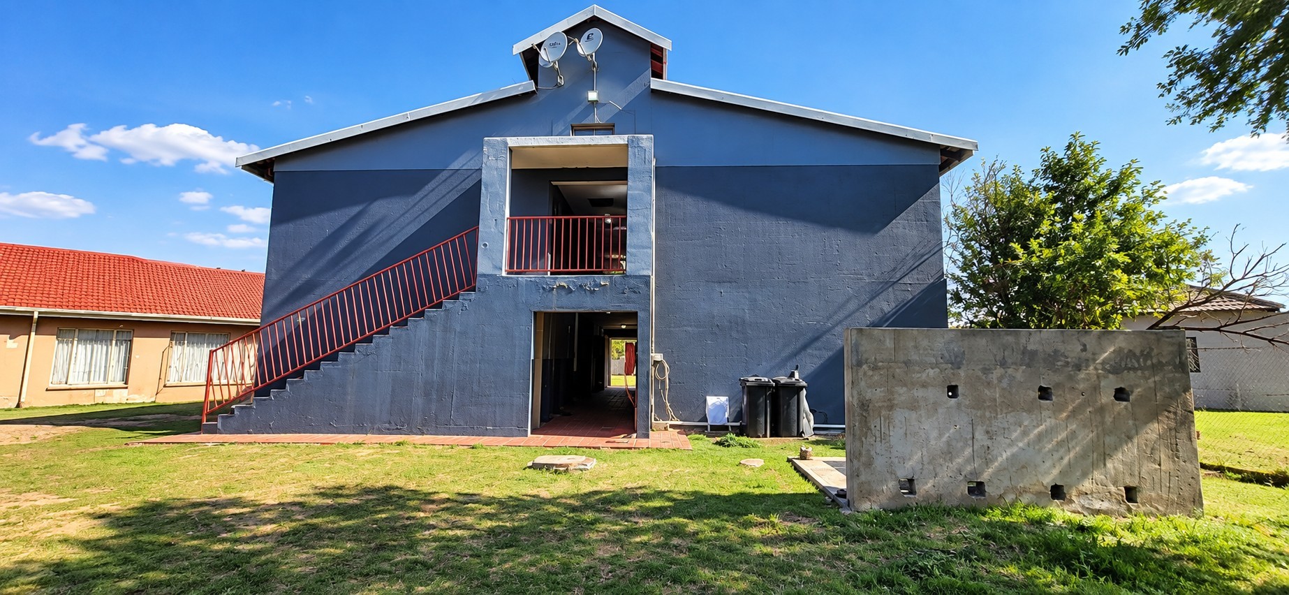 Commercial Property for sale in Bedworth Park, Vereeniging, 2658 m²
