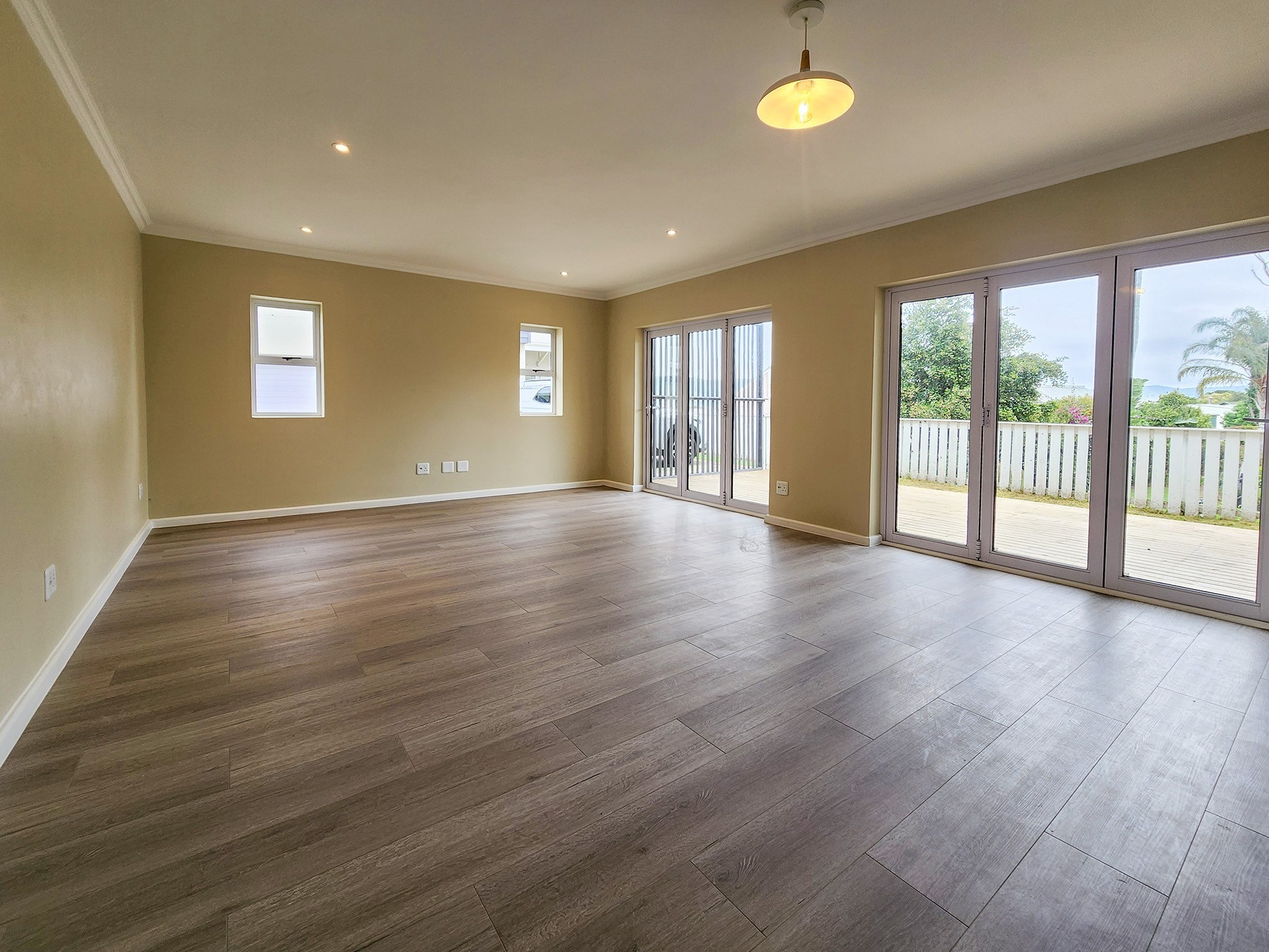 House for sale in Costa Sarda, Knysna, 200 m²