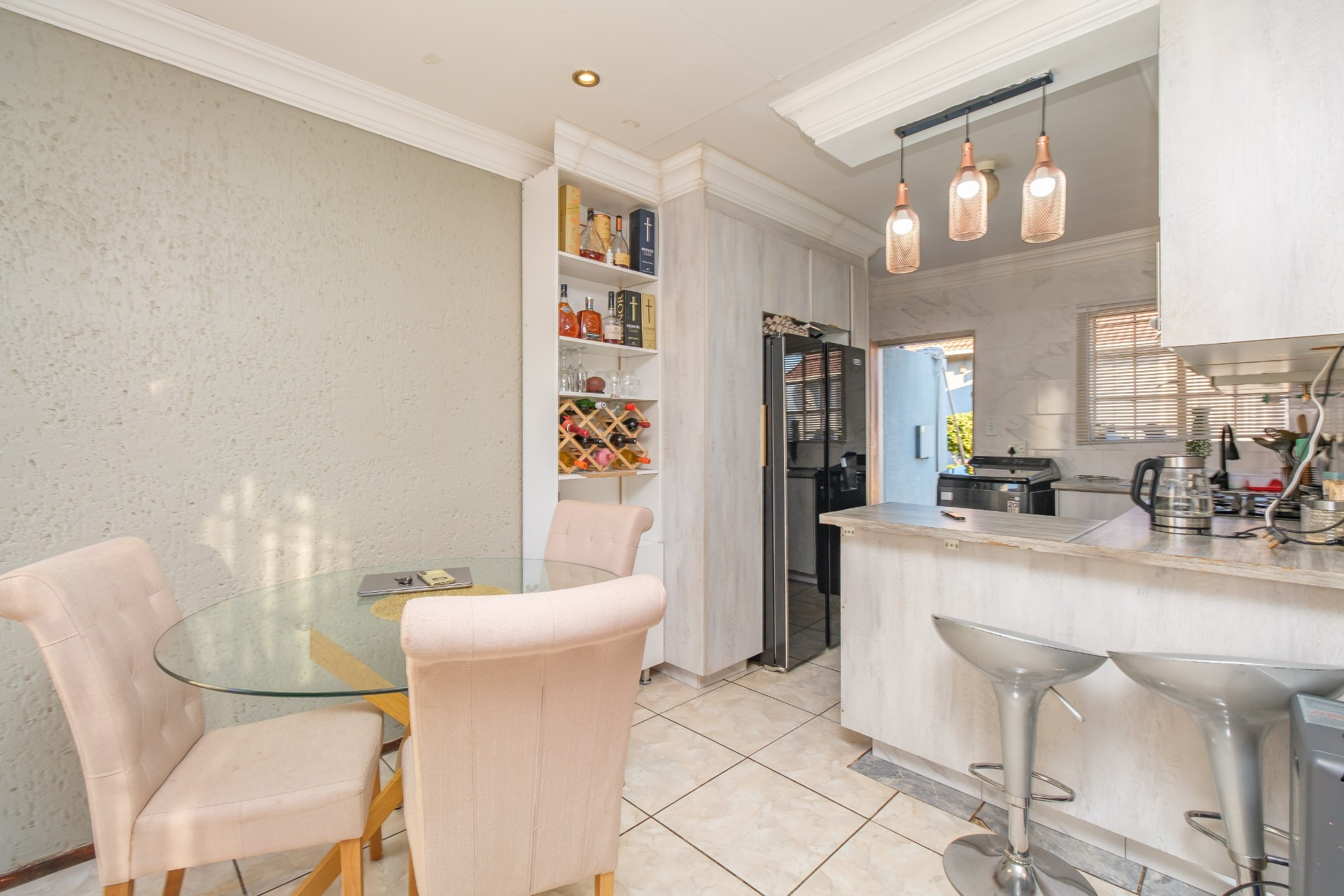 Townhouse for sale in Roodepoort West, Roodepoort, 70 m²