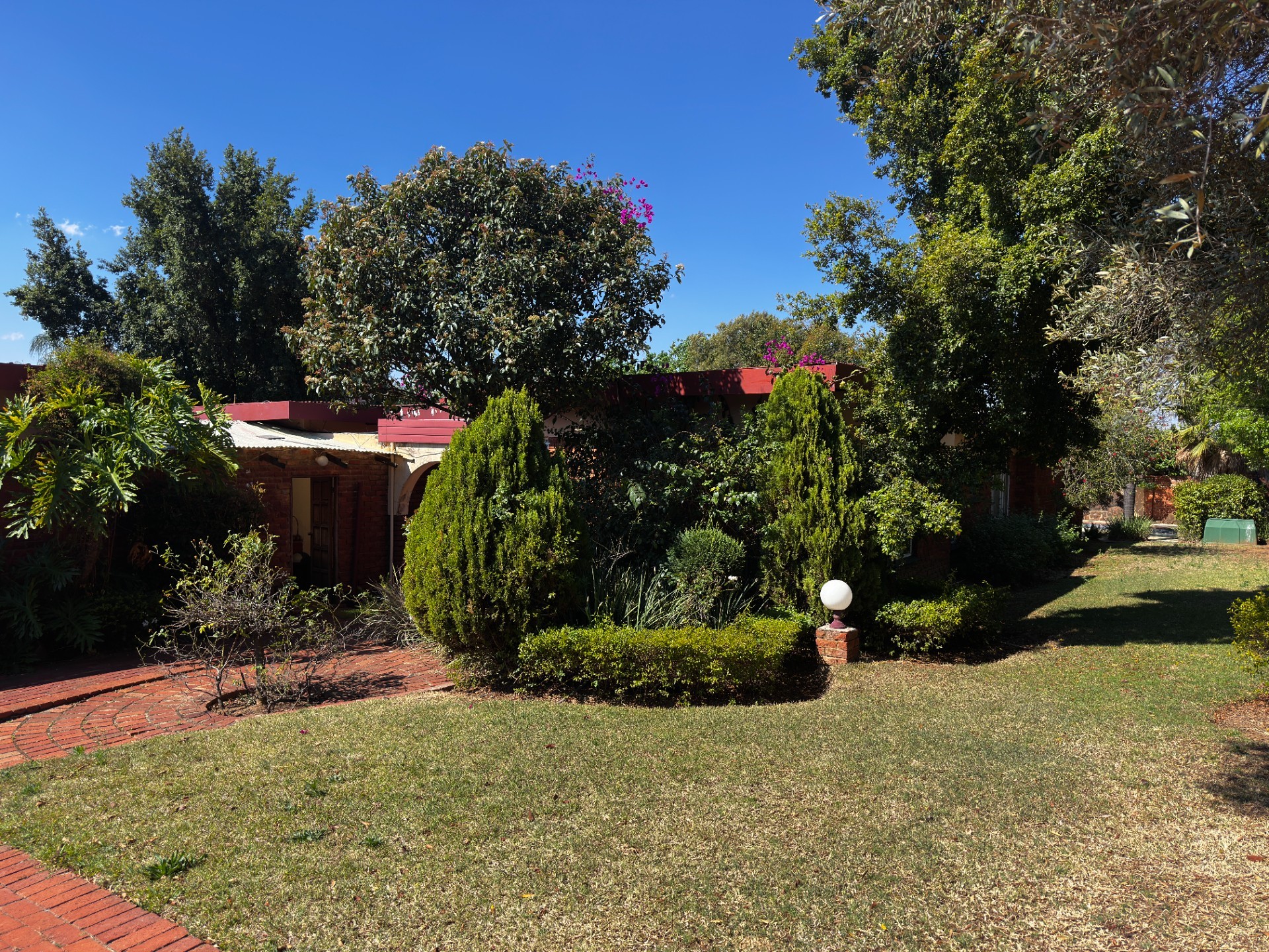 House for sale in Constantia Park, Pretoria, 576 m²