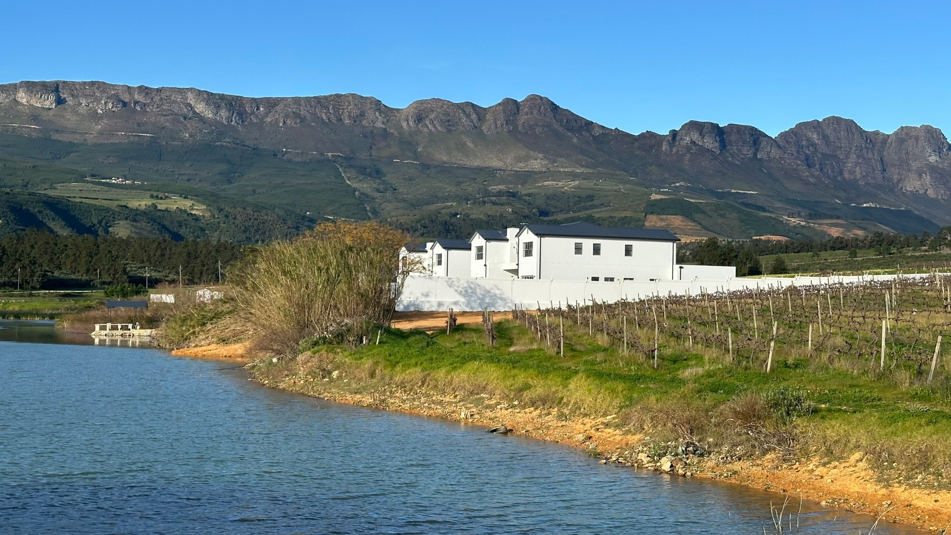 Villa for sale in Paarl Rural, Paarl, 590 m²