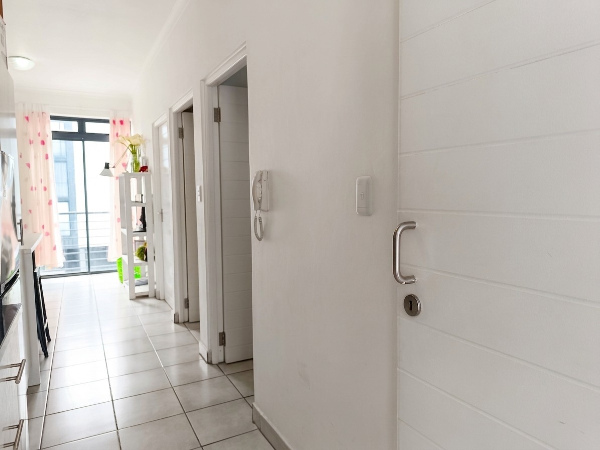 Apartment for sale in Stellenbosch Central, Stellenbosch, 37 m²