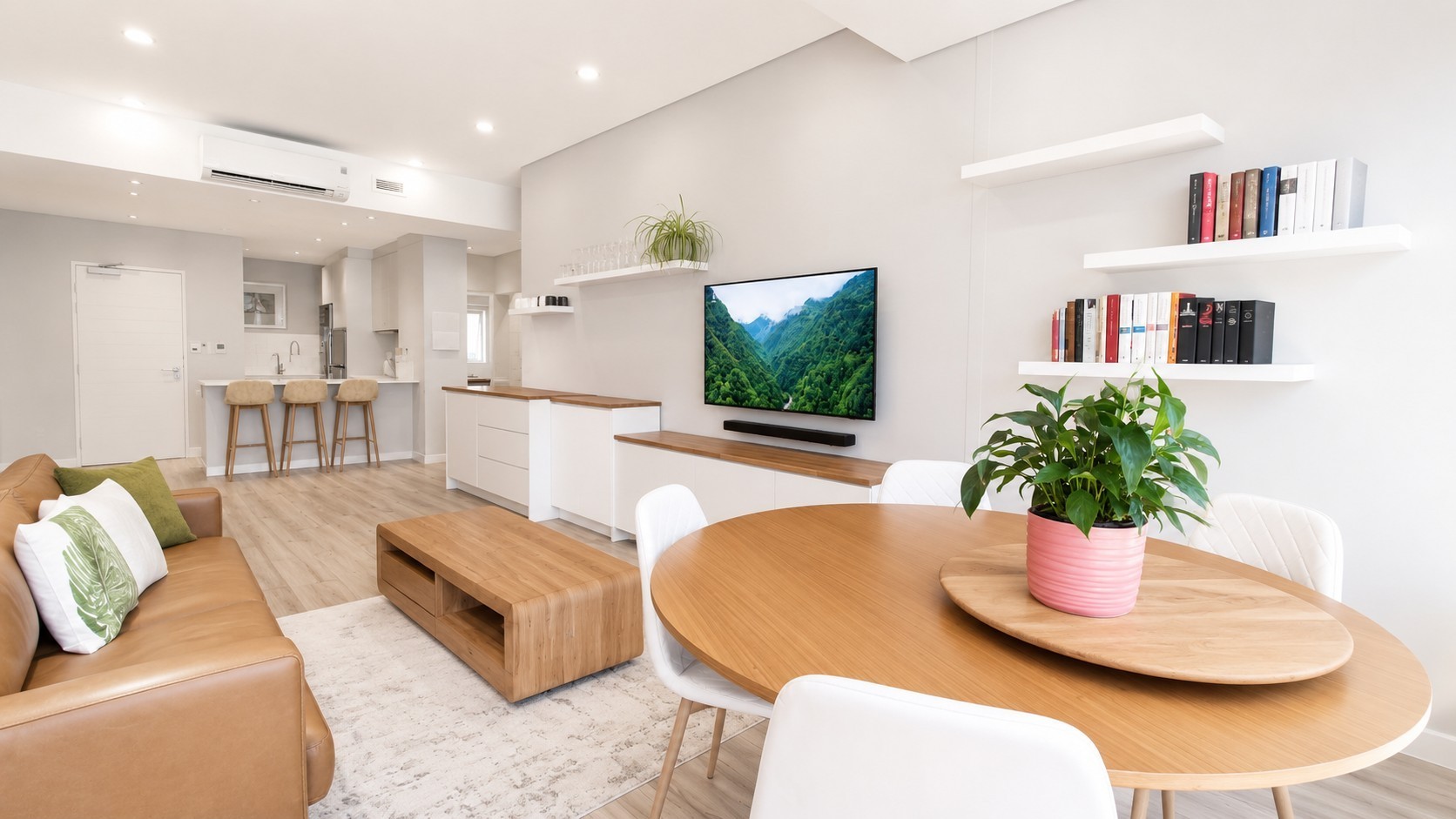 Apartment for sale in Plattekloof, Parow, 93 m²