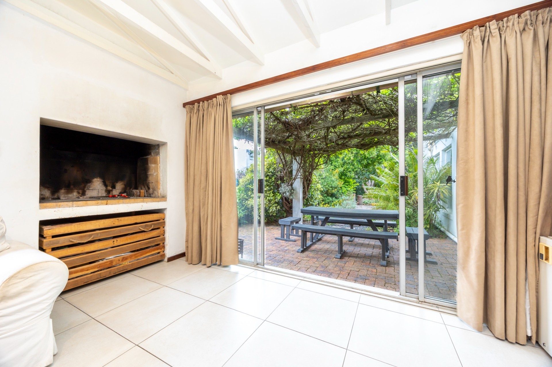 House for sale in Durbanville Central, Durbanville, 160 m²