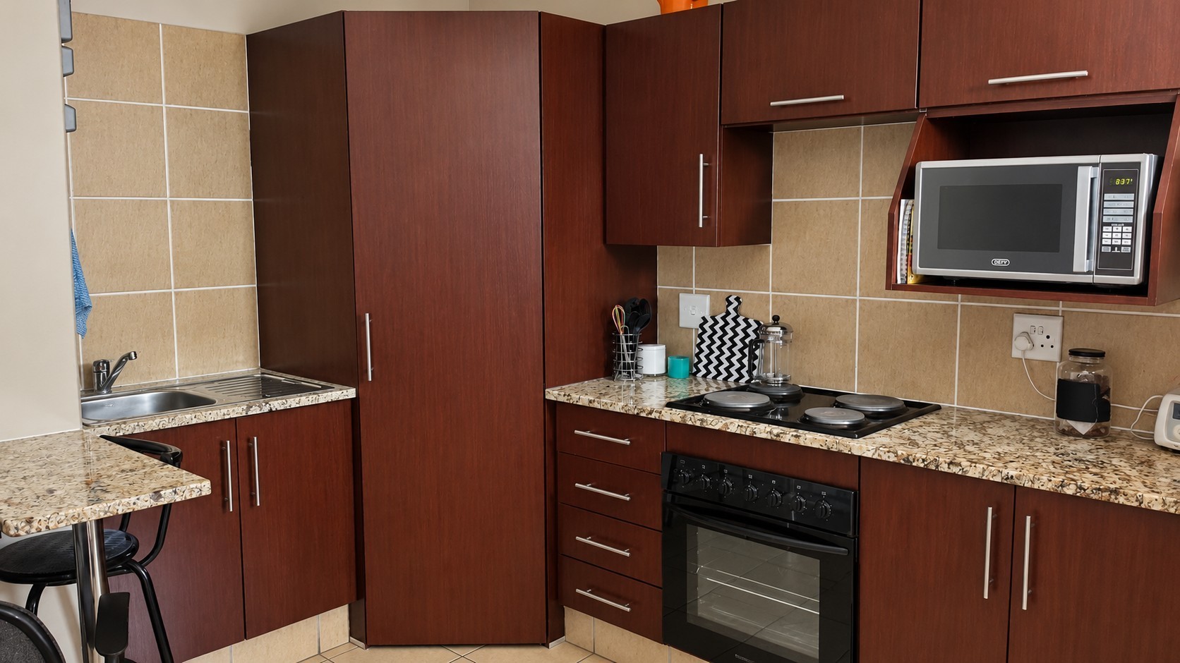 Apartment Block for sale in Die Bult, Potchefstroom, North West, 40 Vinkel & Koljander (2nd floor), 38 Steve Biko Avenue, Die Bult, Potchefstroom, North West, 33 m²