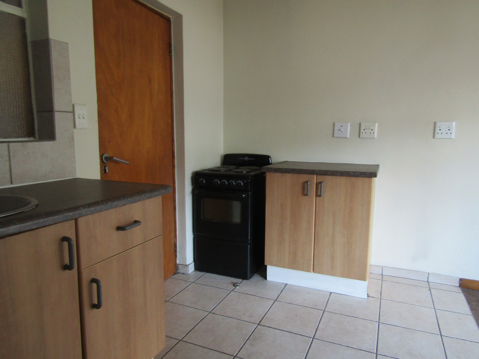 Apartment for rent in Auckland Park, Johannesburg, 5, Melville Mews, 10 Lime Street, Auckland Park, Johannesburg, Gauteng, 35 m²