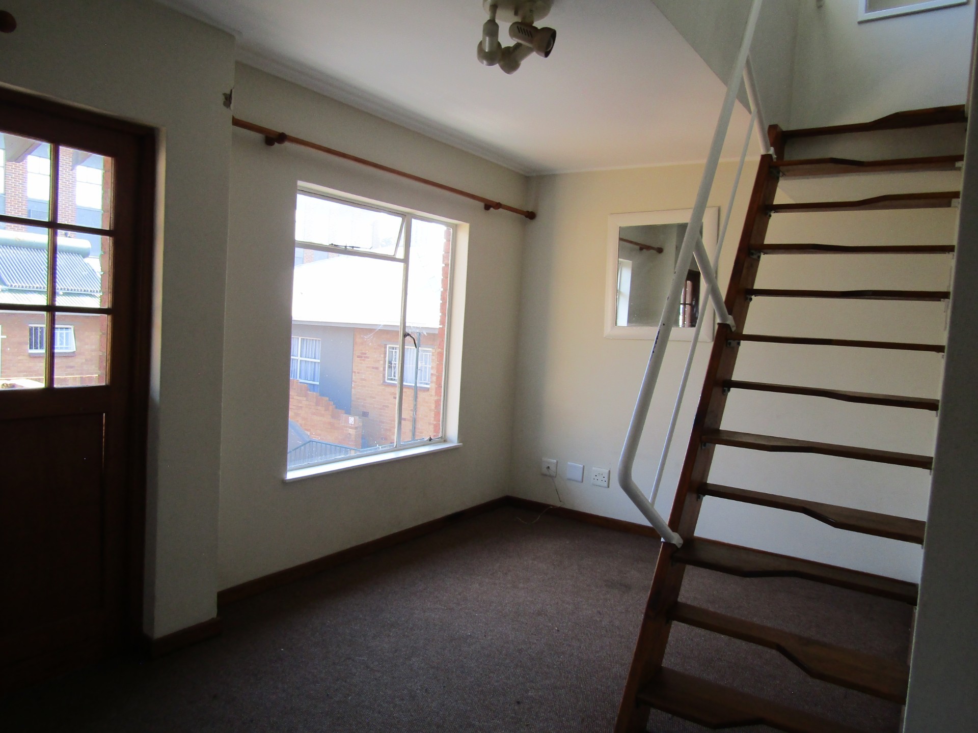 Apartment for rent in Auckland Park, Johannesburg, 5, Melville Mews, 10 Lime Street, Auckland Park, Johannesburg, Gauteng, 35 m²
