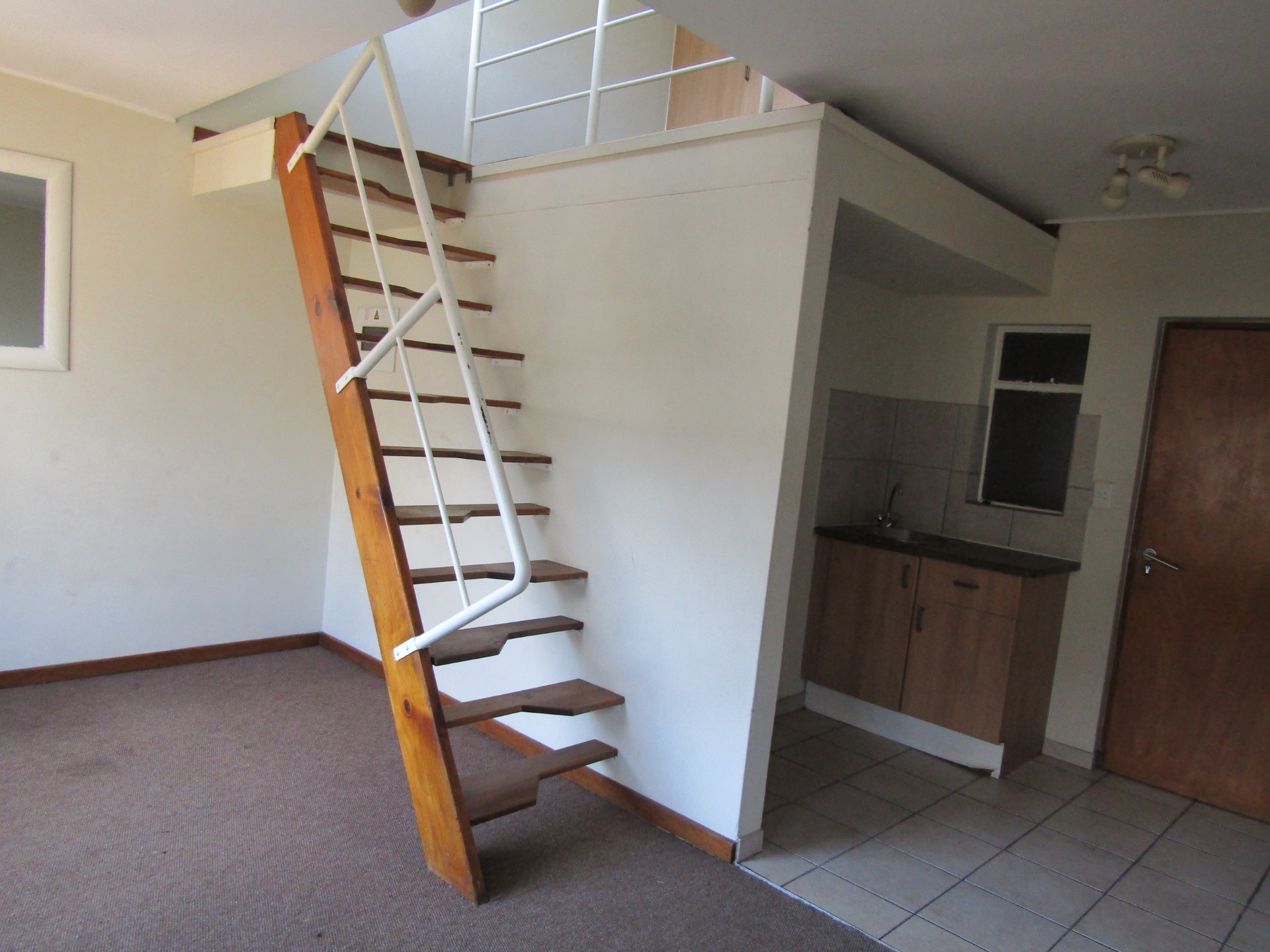 Apartment for rent in Auckland Park, Johannesburg, 5, Melville Mews, 10 Lime Street, Auckland Park, Johannesburg, Gauteng, 35 m²