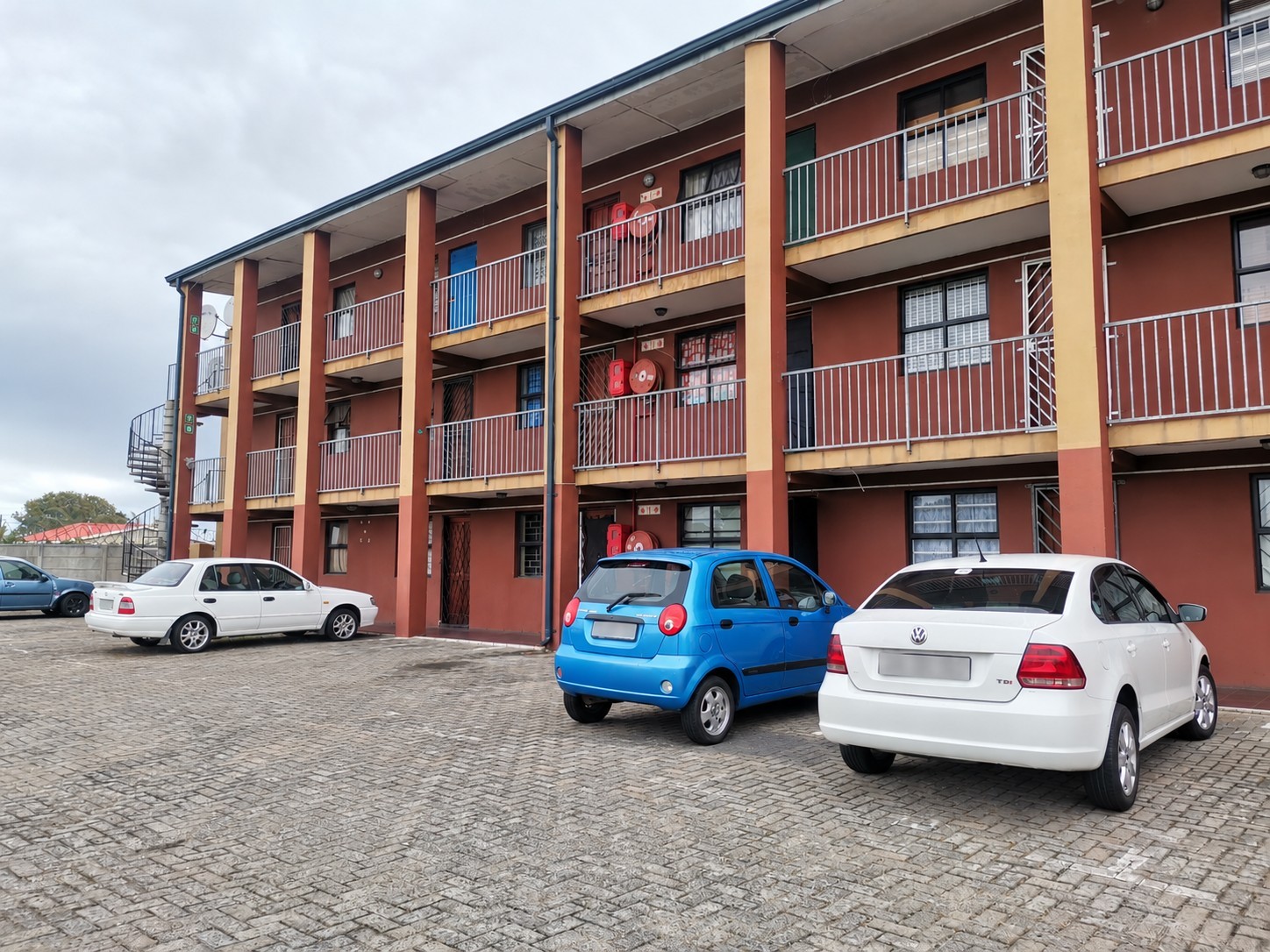 Apartment for sale in Ruyterwacht, Goodwood, 32 m²