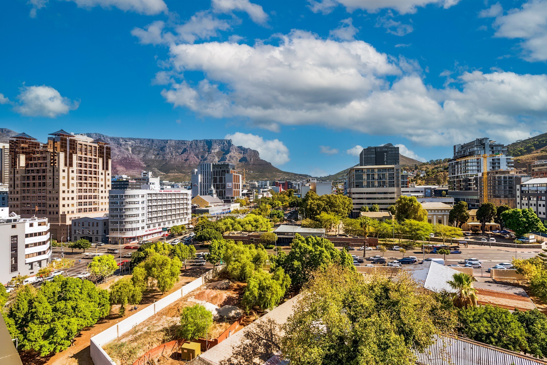 Apartment for sale in De Waterkant, Cape Town, 62 m²