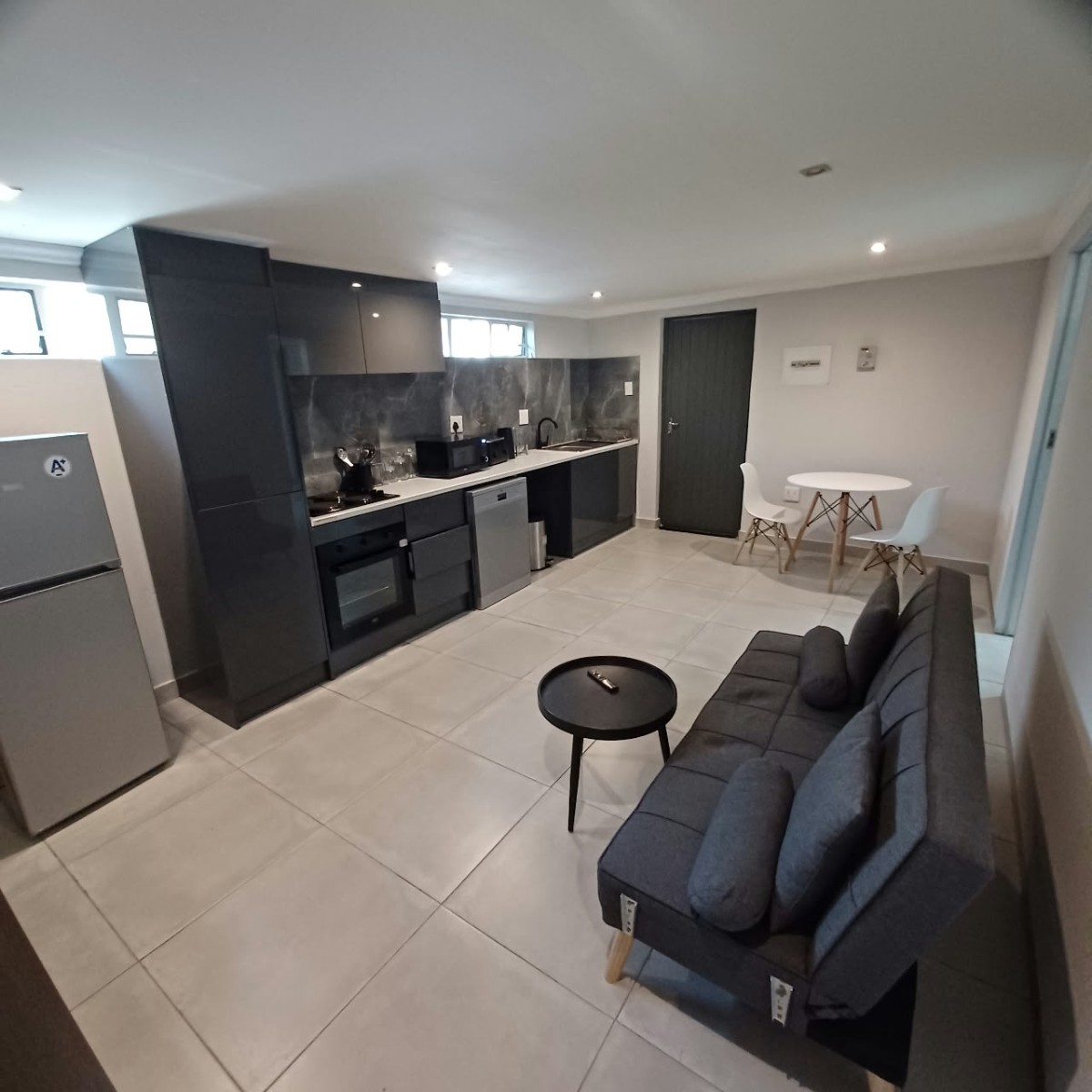 Cottage for rent in Houghton Estate, Johannesburg, 0 8th Street, Houghton Estate, Johannesburg, Gauteng, 75 m²