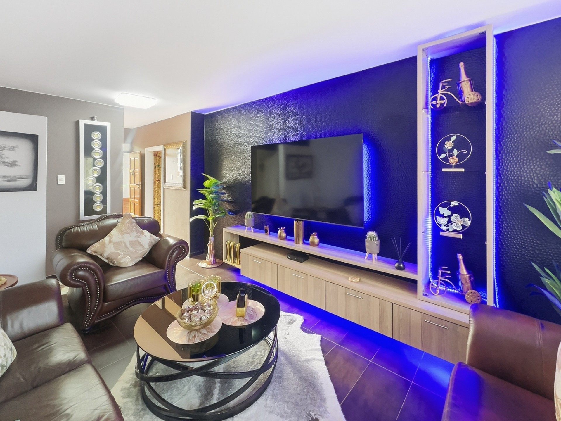Apartment for sale in Morningside, Durban, KwaZulu Natal, 56 m²