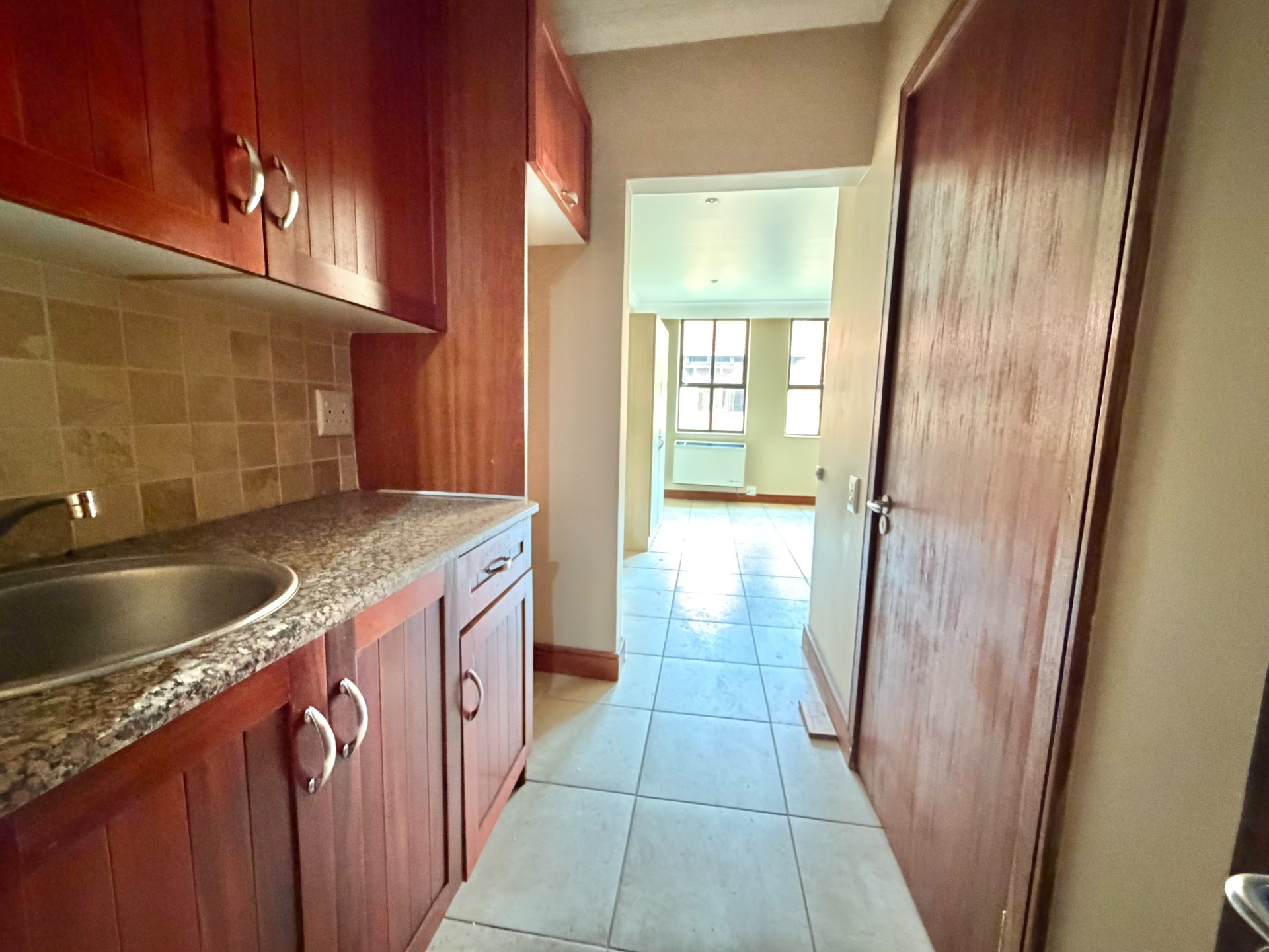 Studio Apartment for sale in Newlands, Pretoria, 28 m²