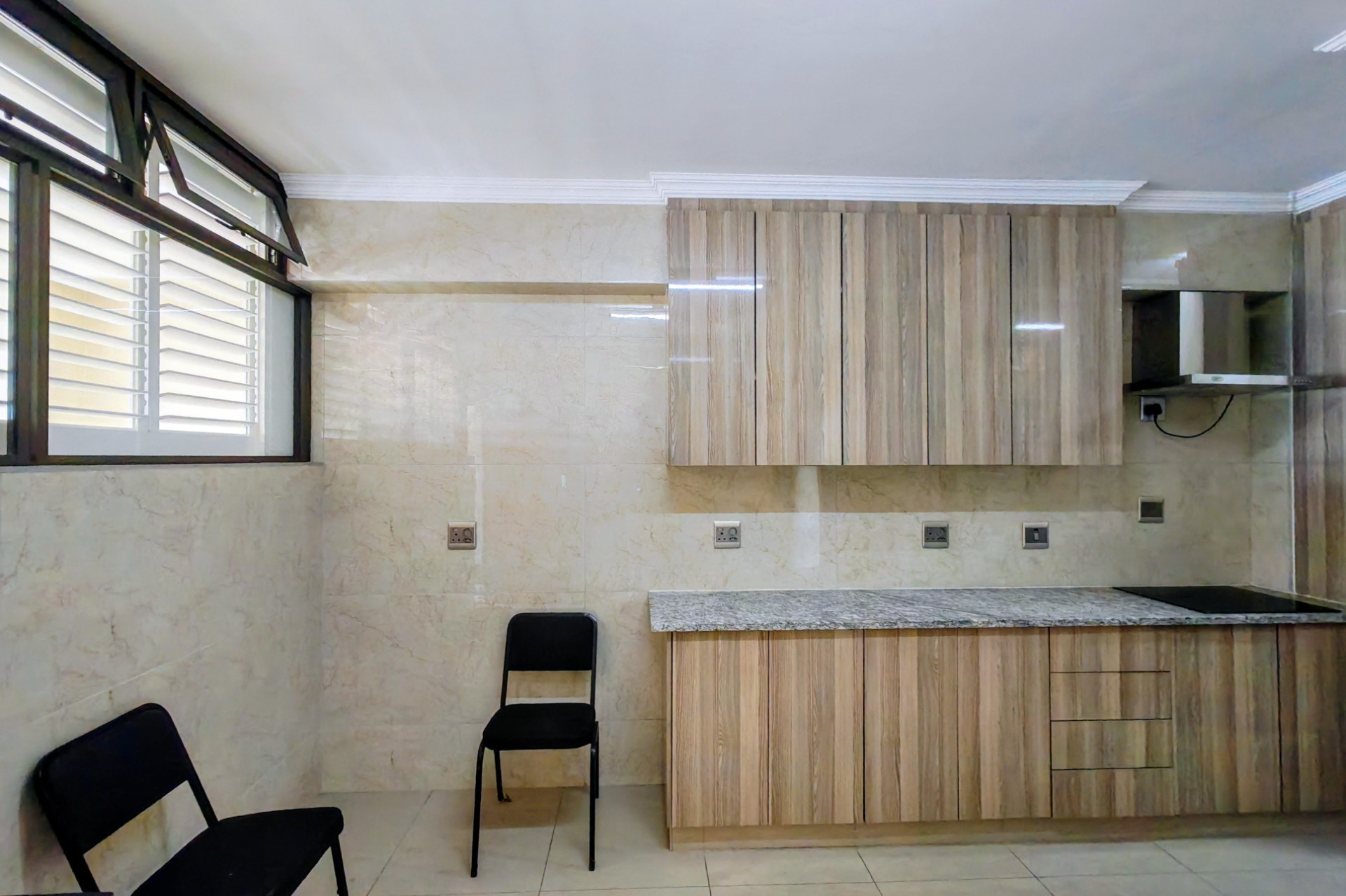 Apartment for sale in North Beach, Durban, KwaZulu Natal, 2402 Mangrove Beach Centre (24th floor), Mangrove Beach Centre, 91 Somtseu Road, North Beach, Durban, KwaZulu Natal, 76 m²