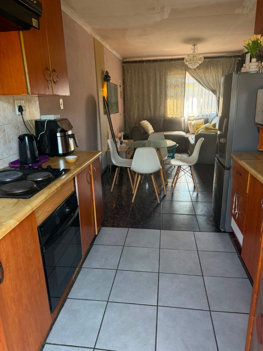 House for sale in Kamagugu, Nelspruit, 188 m²