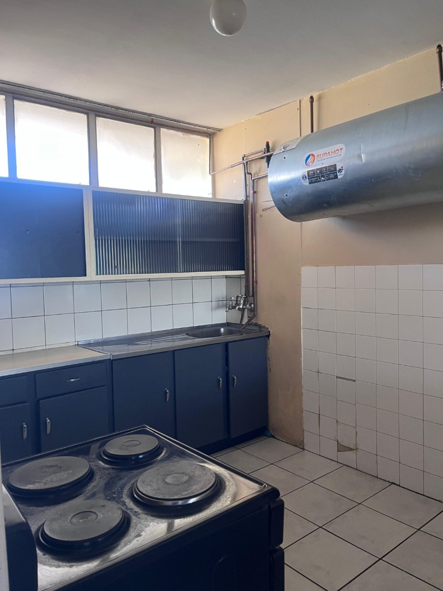 Apartment for sale in Florida, Roodepoort, 92 m²