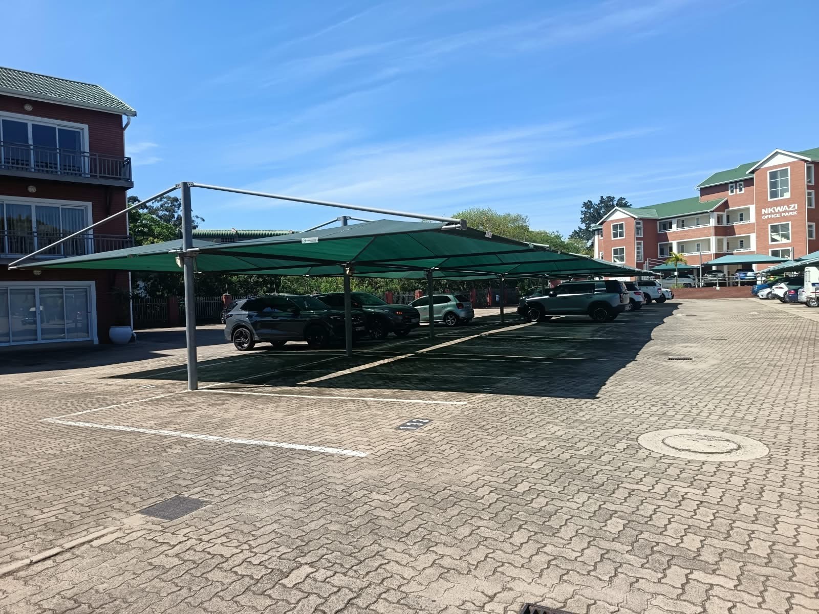 Office for rent in Mount Edgecombe, KwaZulu Natal, 81 m²