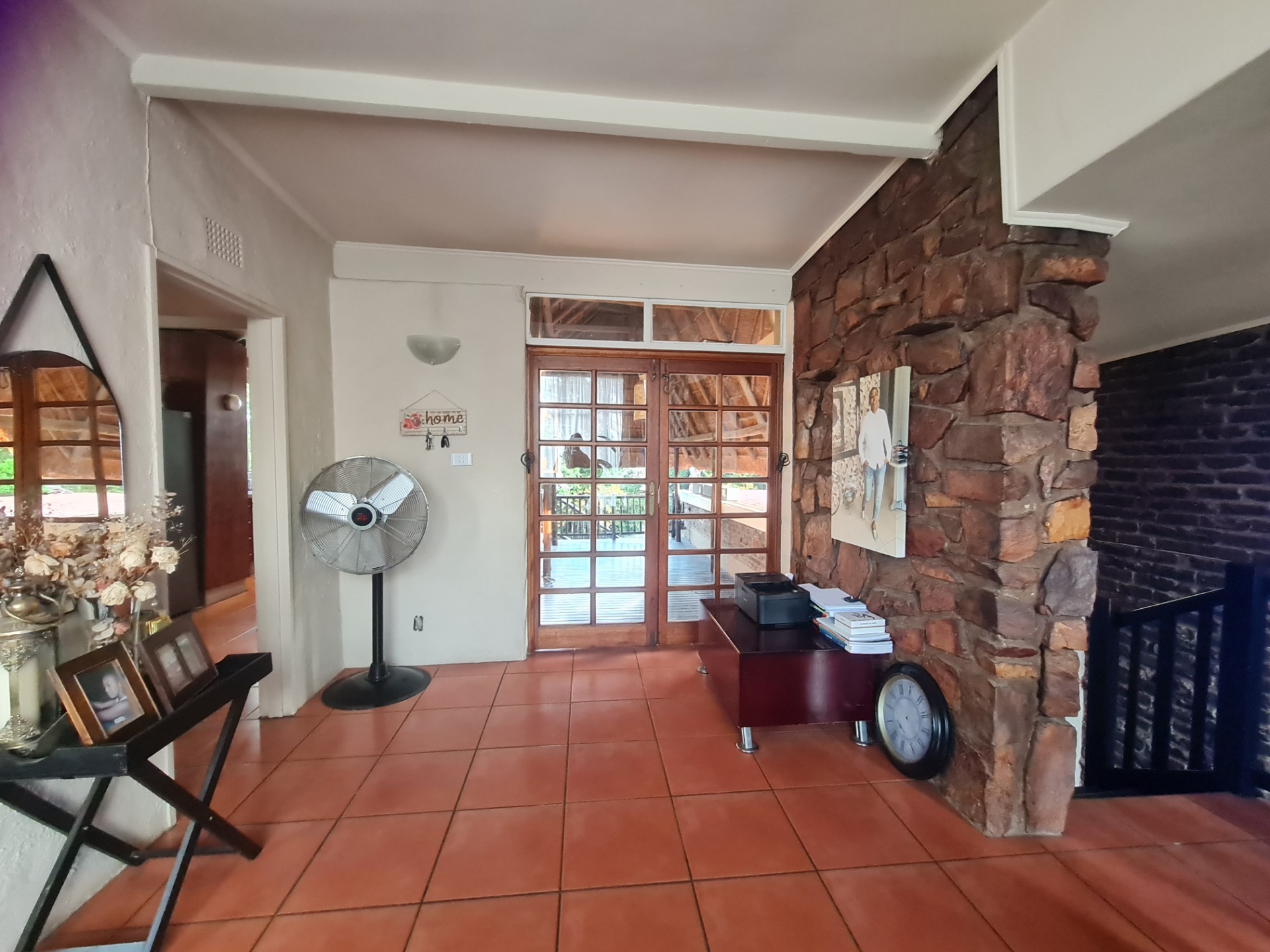 House for sale in Ontdekkerspark, Roodepoort, 336 m²