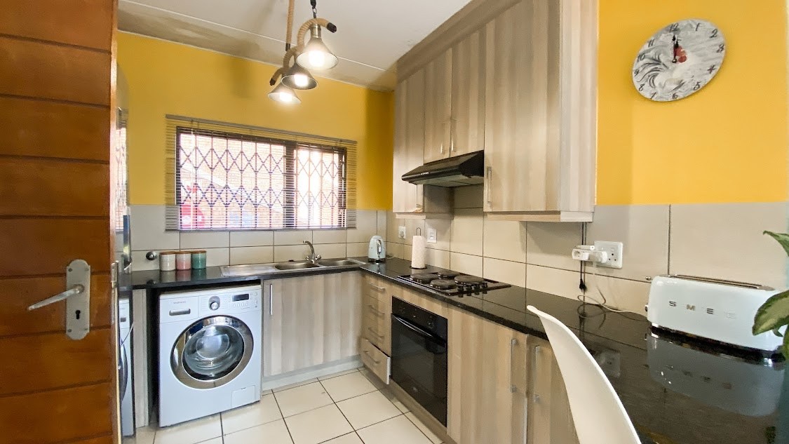 Apartment for rent in South Crest, Alberton